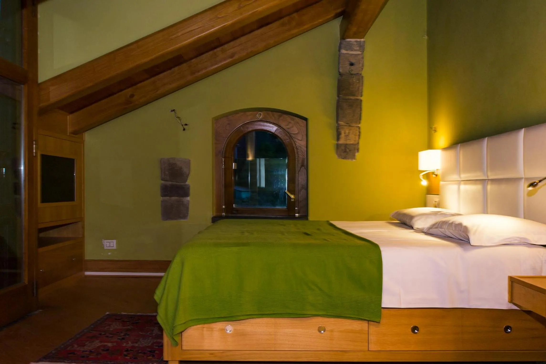 Photo of the whole room, Bed in Villa Di Natale