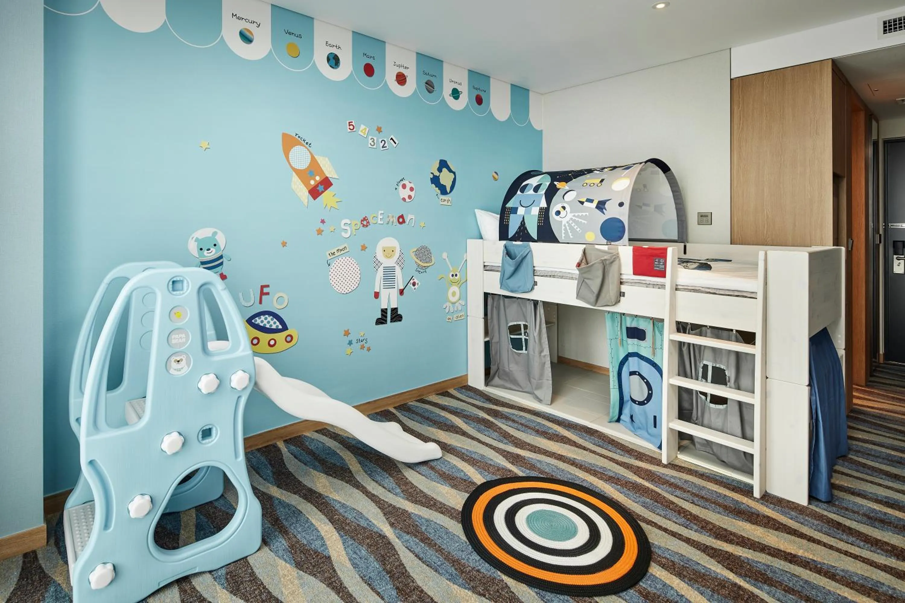 Area and facilities in Ramada Encore by Wyndham Gimpo Han River Hotel