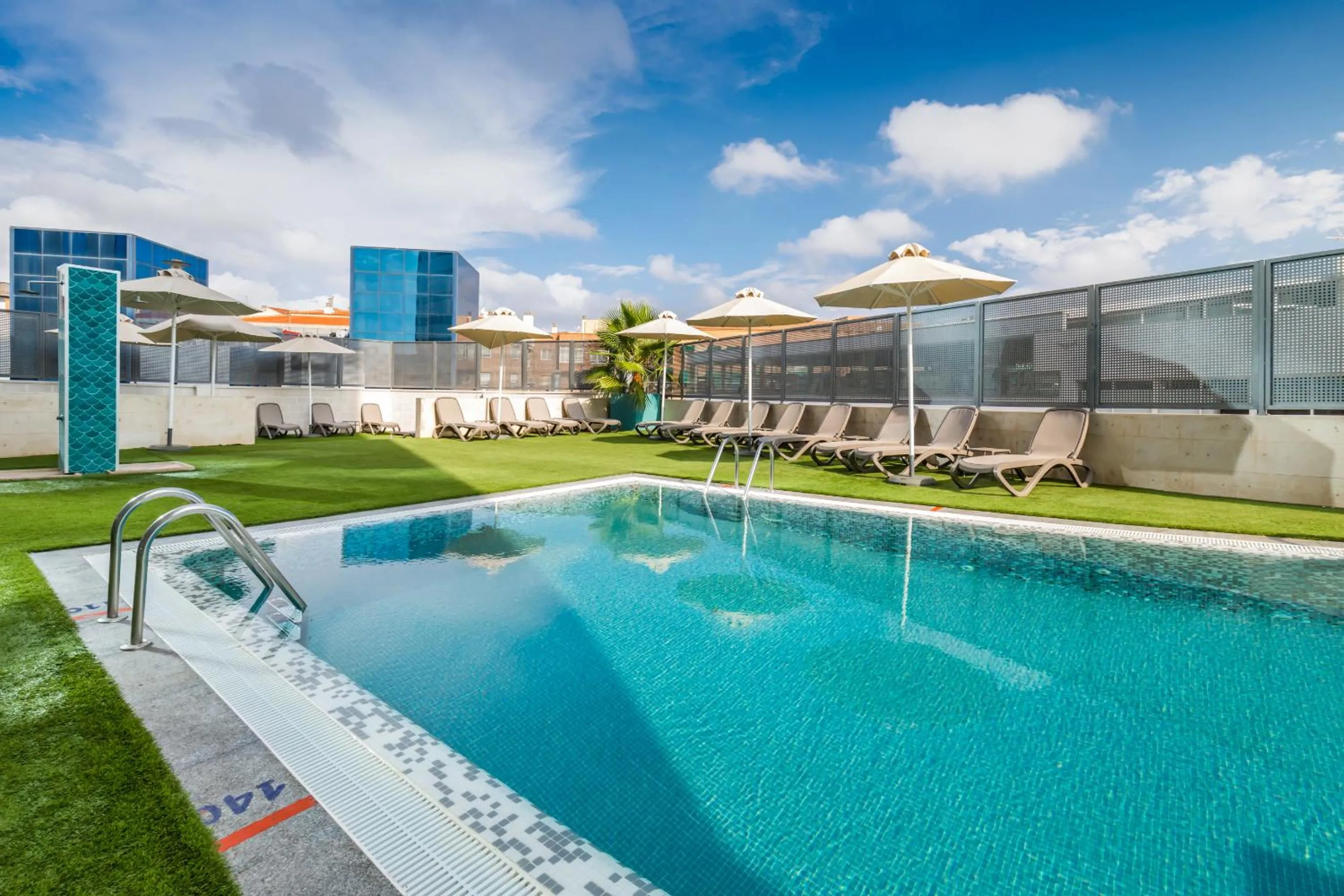 Swimming pool in Occidental Murcia Agalia