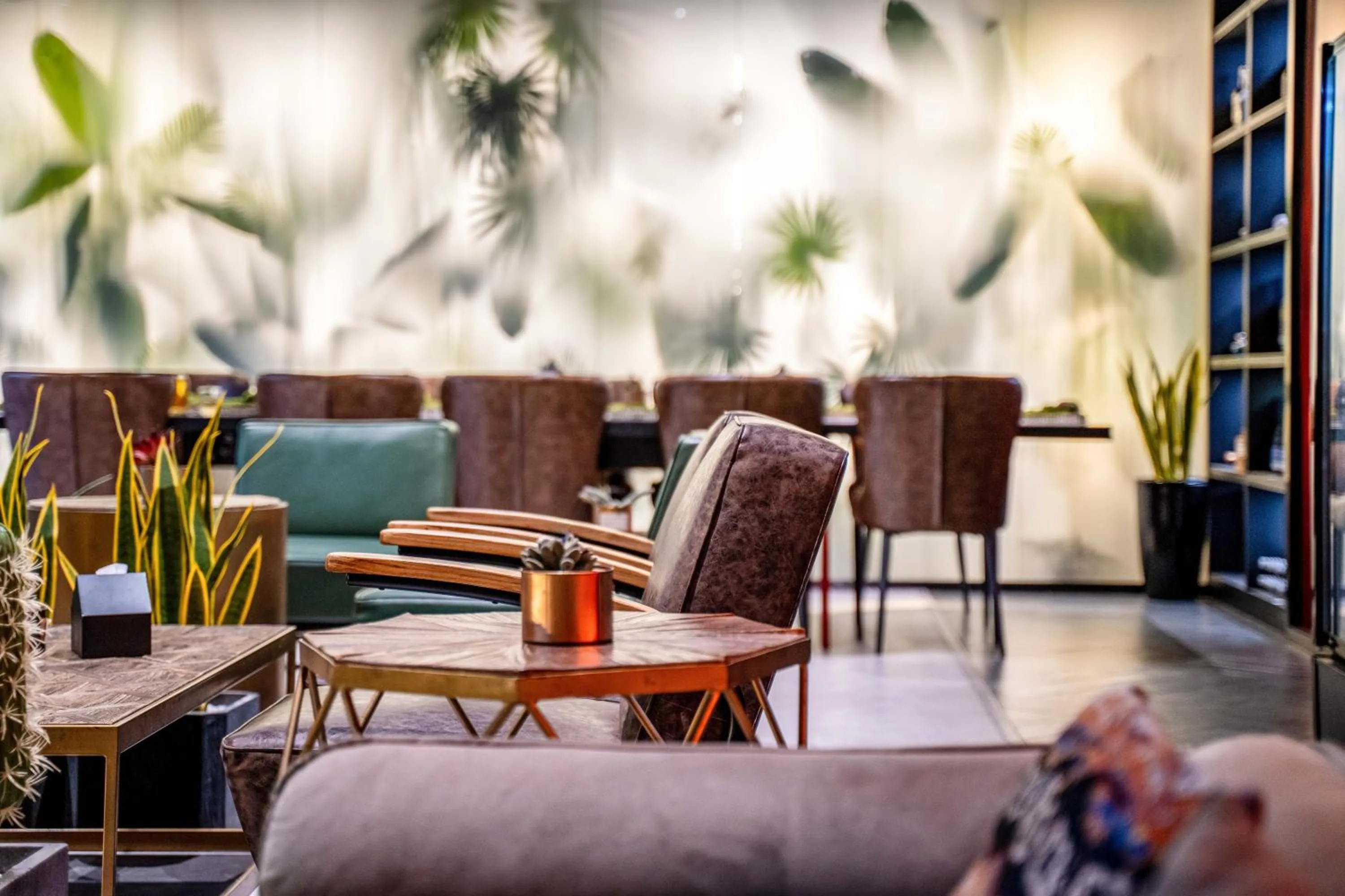 HeSu Hidden Art Hotel & Suites -Near Xi'an Drum Tower and Yongning Gate -Free Laundry Luggage Storage -Kitty Café with Freshly Ground Coffee -24H Front Desk -English Service -Exclusive Subsidies for Dumpling Banquet & Show