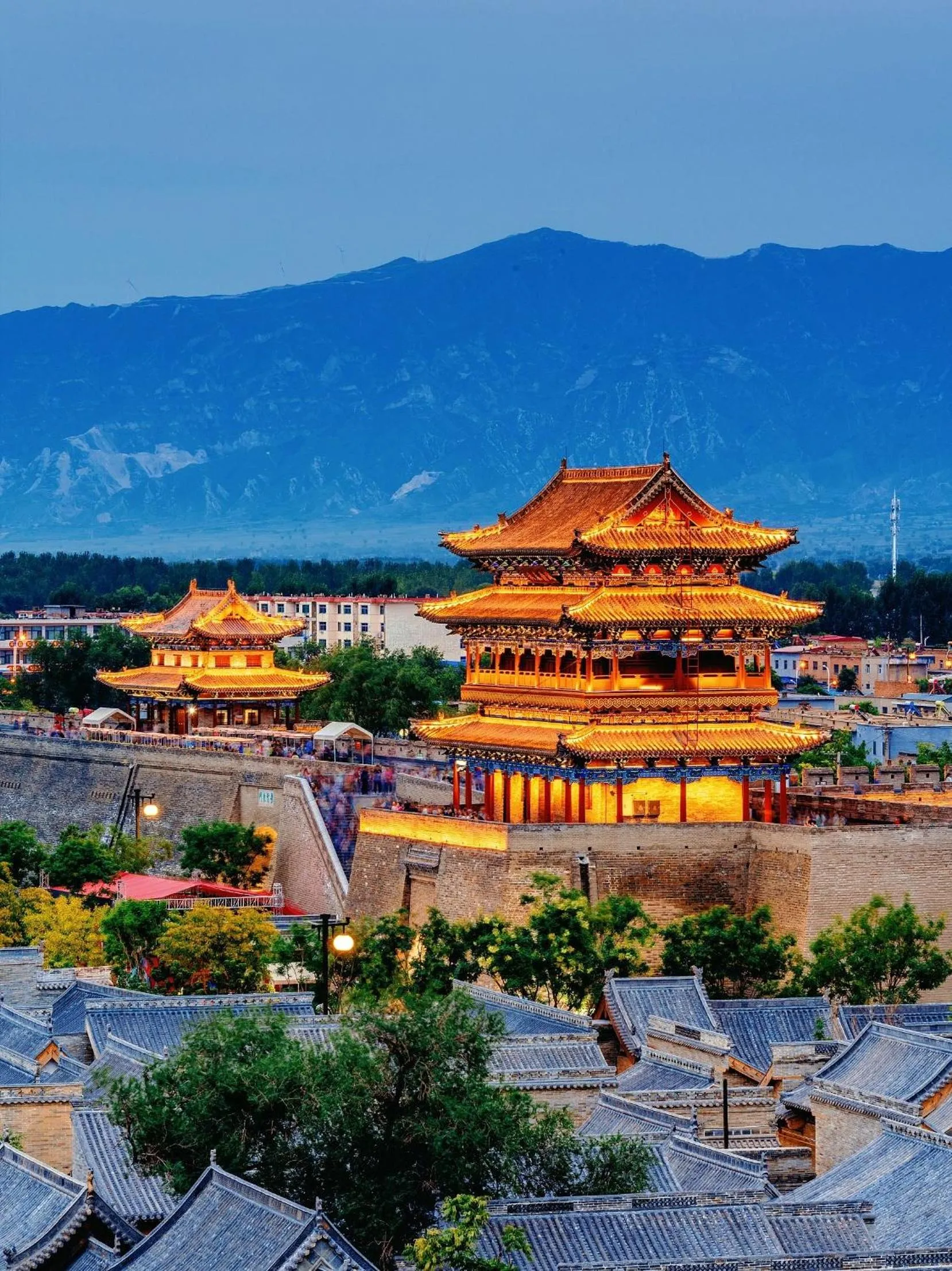 HeSu Hidden Art Hotel & Suites -Near Xi'an Drum Tower and Yongning Gate -Free Laundry Luggage Storage -Kitty Café with Freshly Ground Coffee -24H Front Desk -English Service -Exclusive Subsidies for Dumpling Banquet & Show