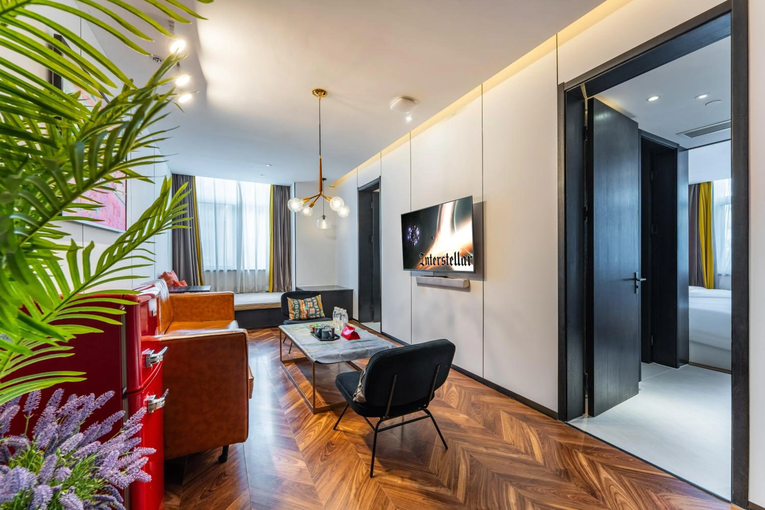 HeSu Hidden Art Hotel & Suites -Near Xi'an Drum Tower and Yongning Gate -Free Laundry Luggage Storage -Kitty Café with Freshly Ground Coffee -24H Front Desk -English Service -Exclusive Subsidies for Dumpling Banquet & Show