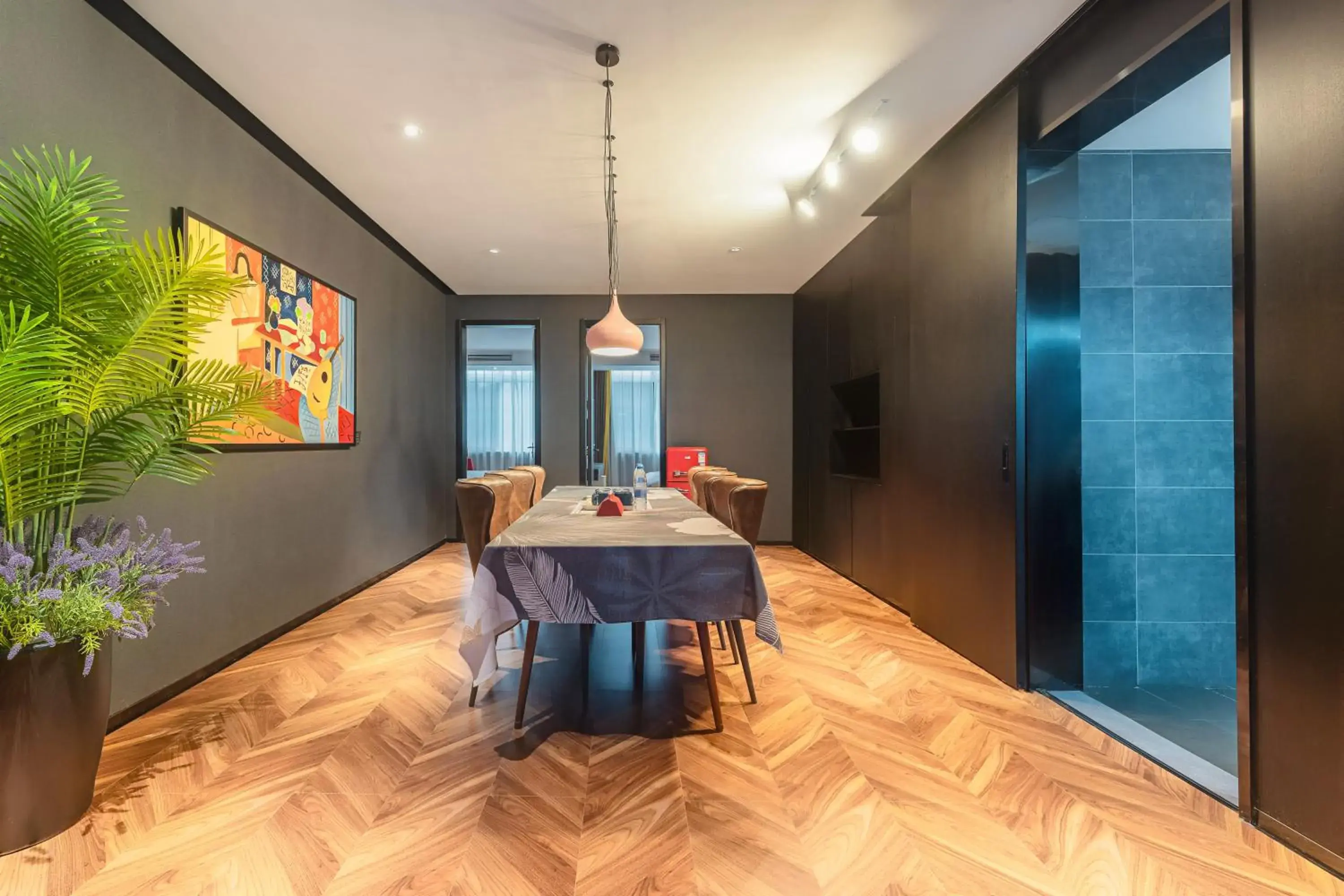 Three-Bedroom Suite with Three King Beds in HeSu DESIGNER Hotel & Suites - Xi'an Drum Tower & YONGNING Gate Branch Three-Bedroom Suite with Three King Beds in HeSu DESIGNER Hotel & Suites - Xi'an Drum Tower & YONGNING Gate Branch