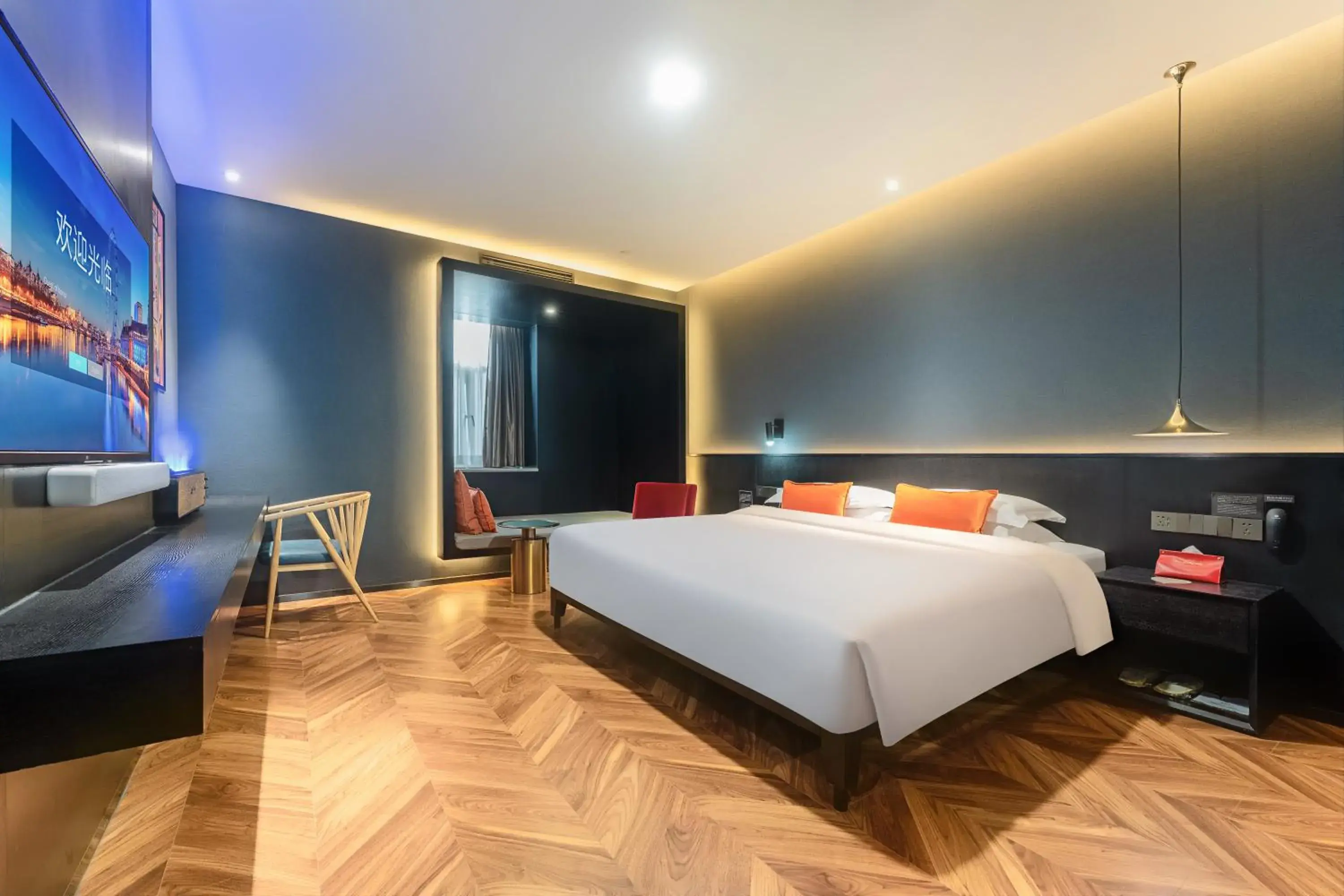 Deluxe King Room in HeSu DESIGNER Hotel & Suites - Xi'an Drum Tower & YONGNING Gate Branch Deluxe King Room in HeSu DESIGNER Hotel & Suites - Xi'an Drum Tower & YONGNING Gate Branch