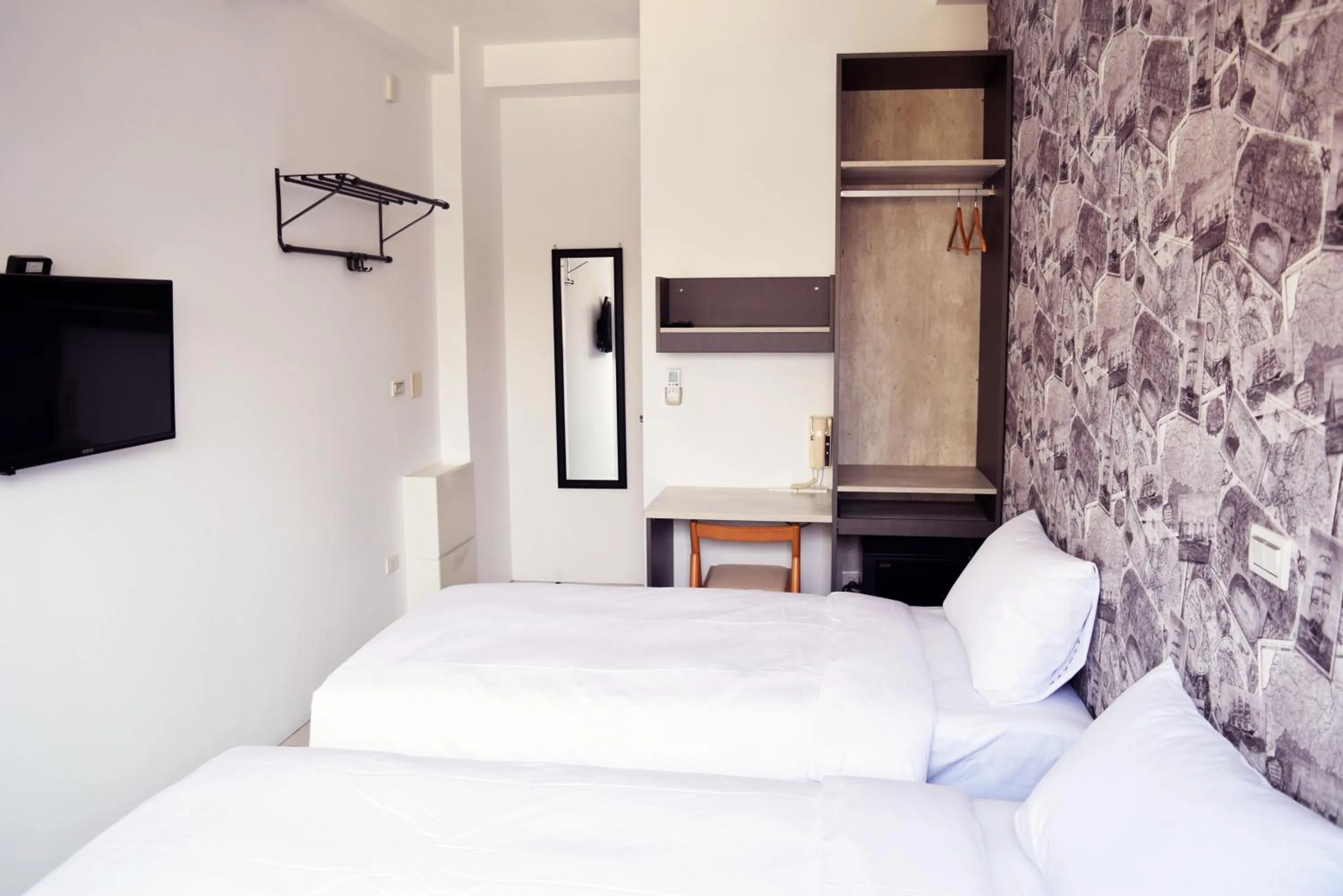 Bed in 108 House Inn