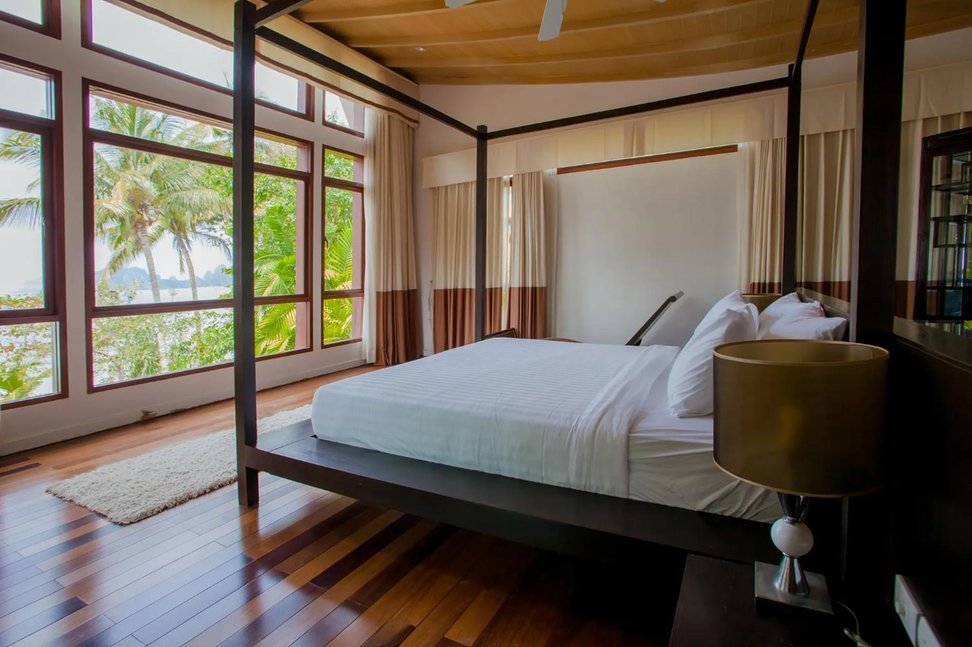 Bedroom, Bed in Amatapura Beach Villa 6