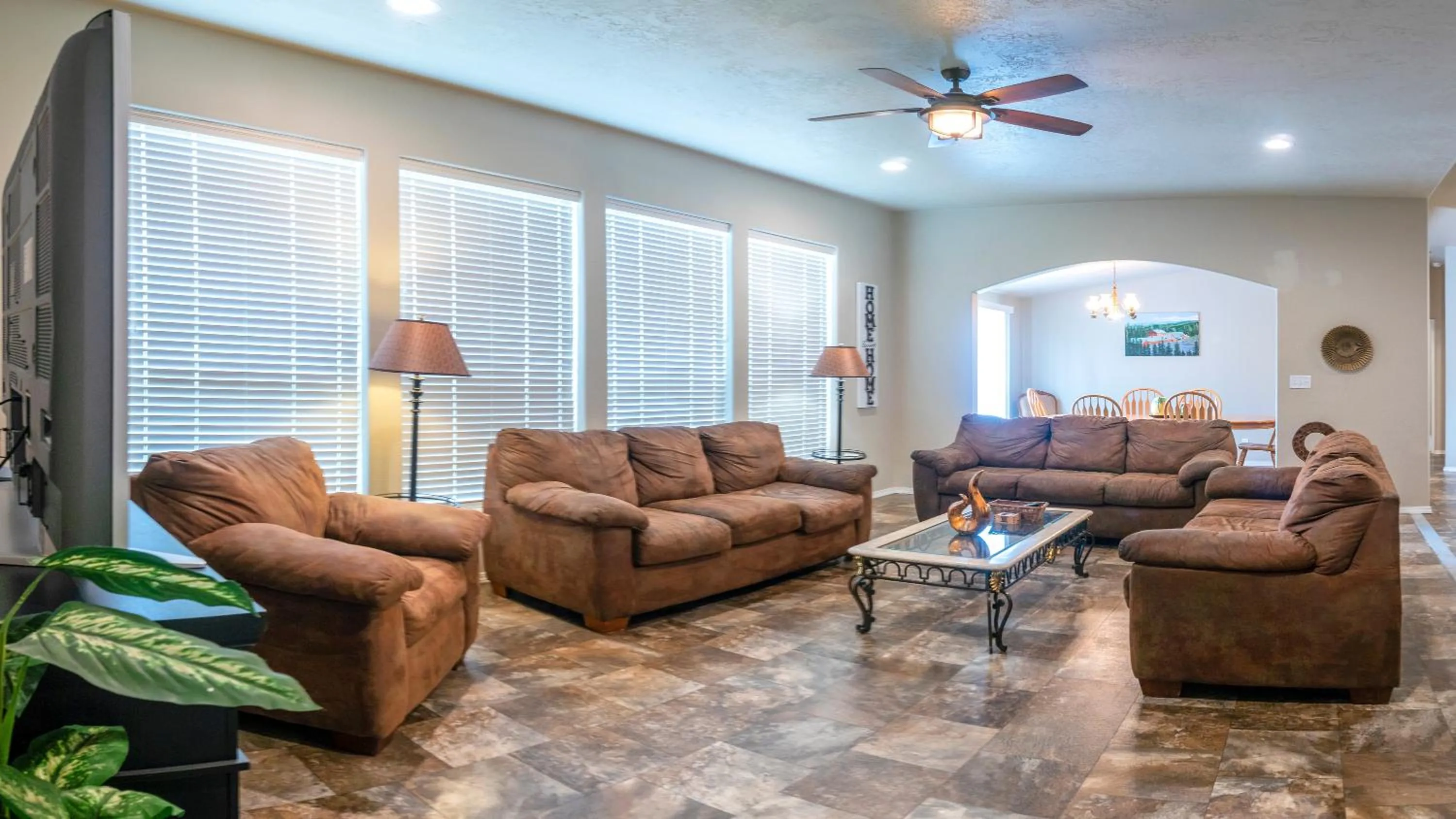 Living room in Callahan's Mountain Lodge