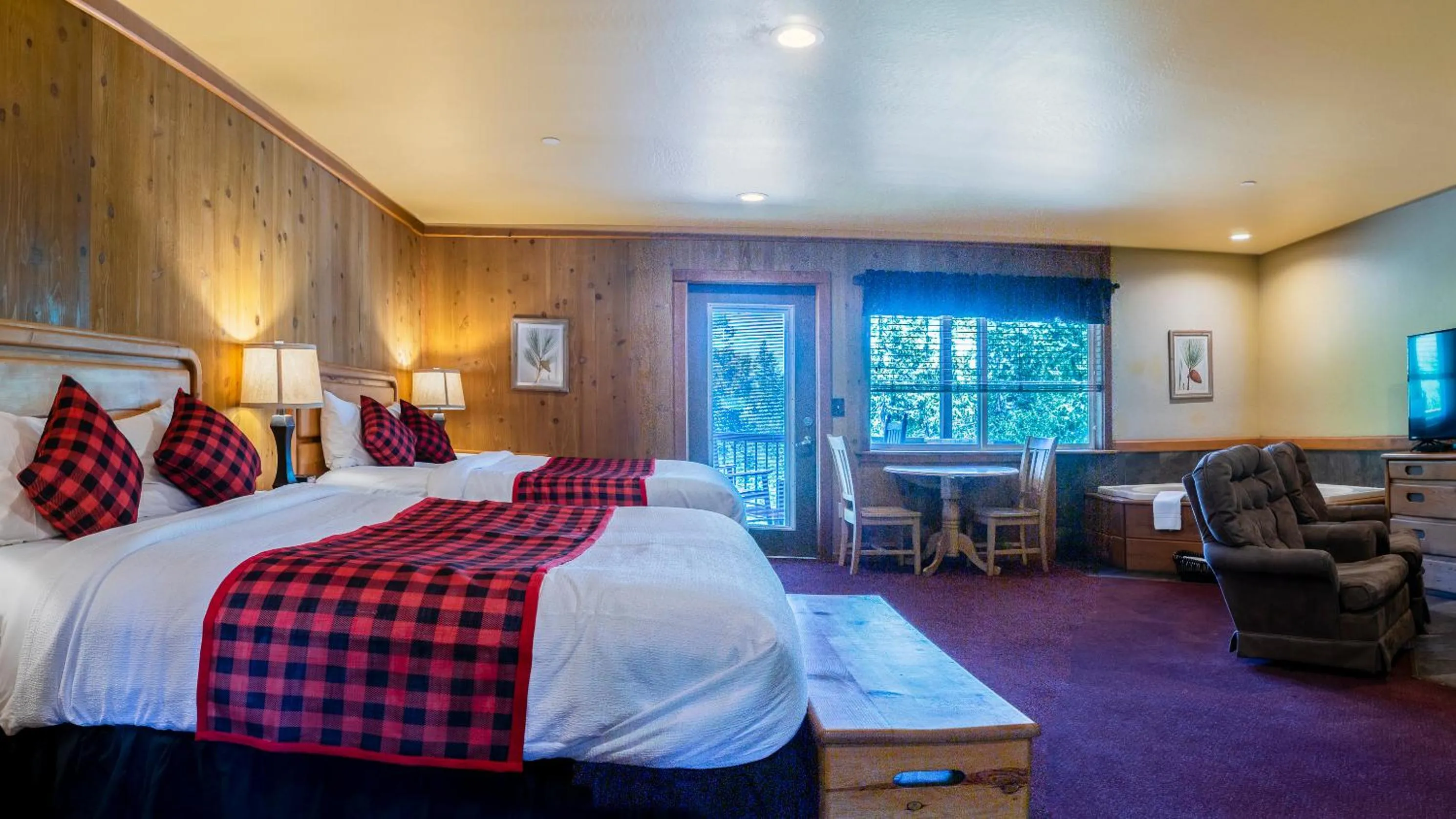 Bed in Callahan's Mountain Lodge