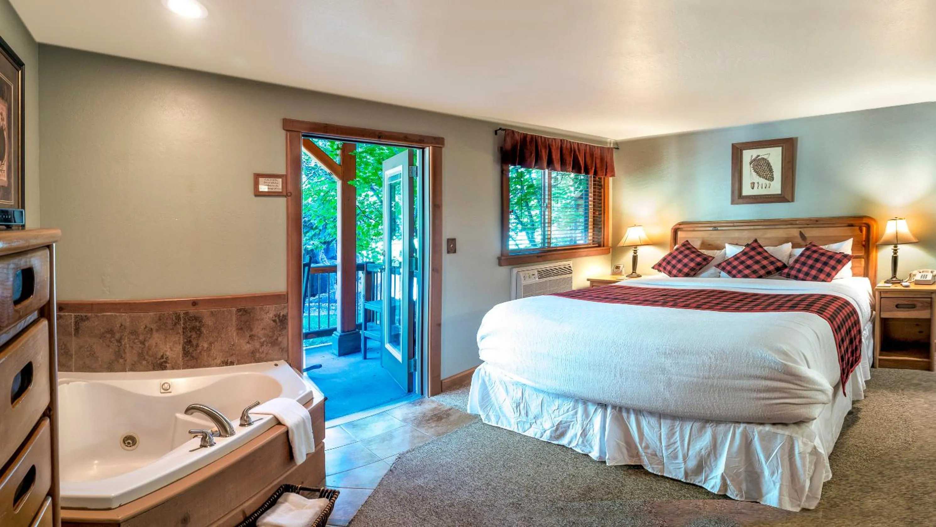 Bed in Callahan's Mountain Lodge