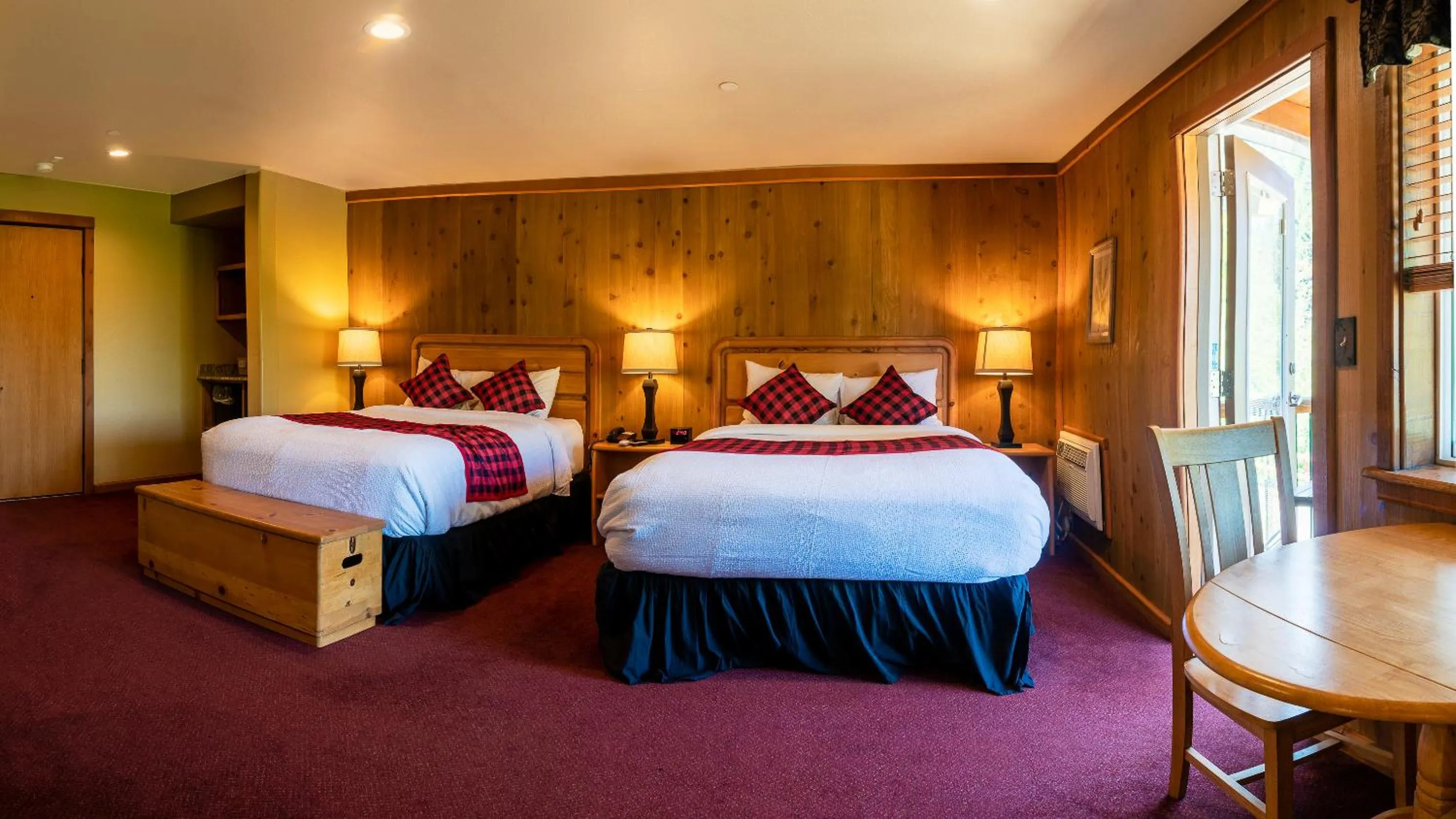 Bed in Callahan's Mountain Lodge