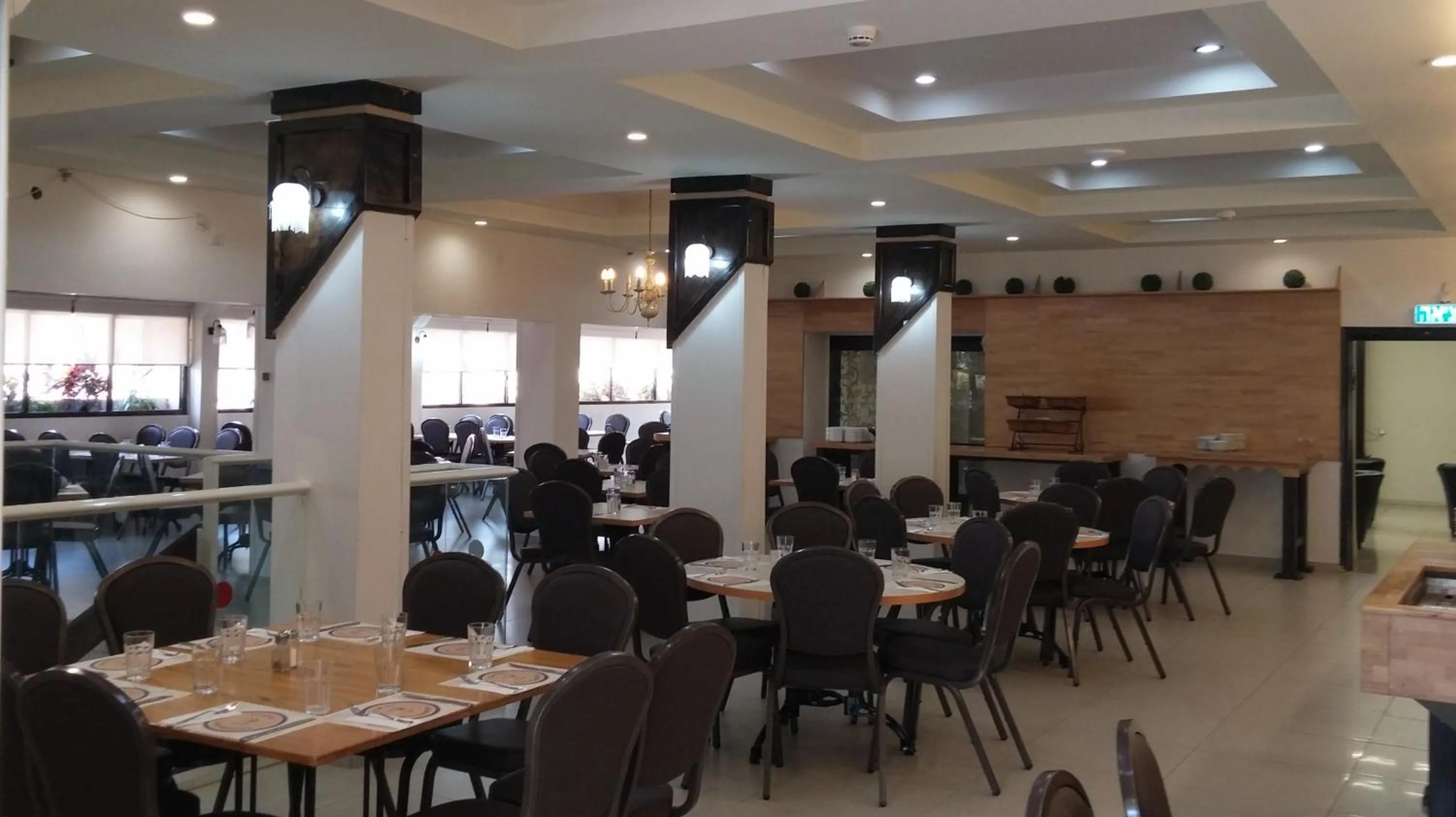 Restaurant/places to eat in Astoria Galilee Hotel