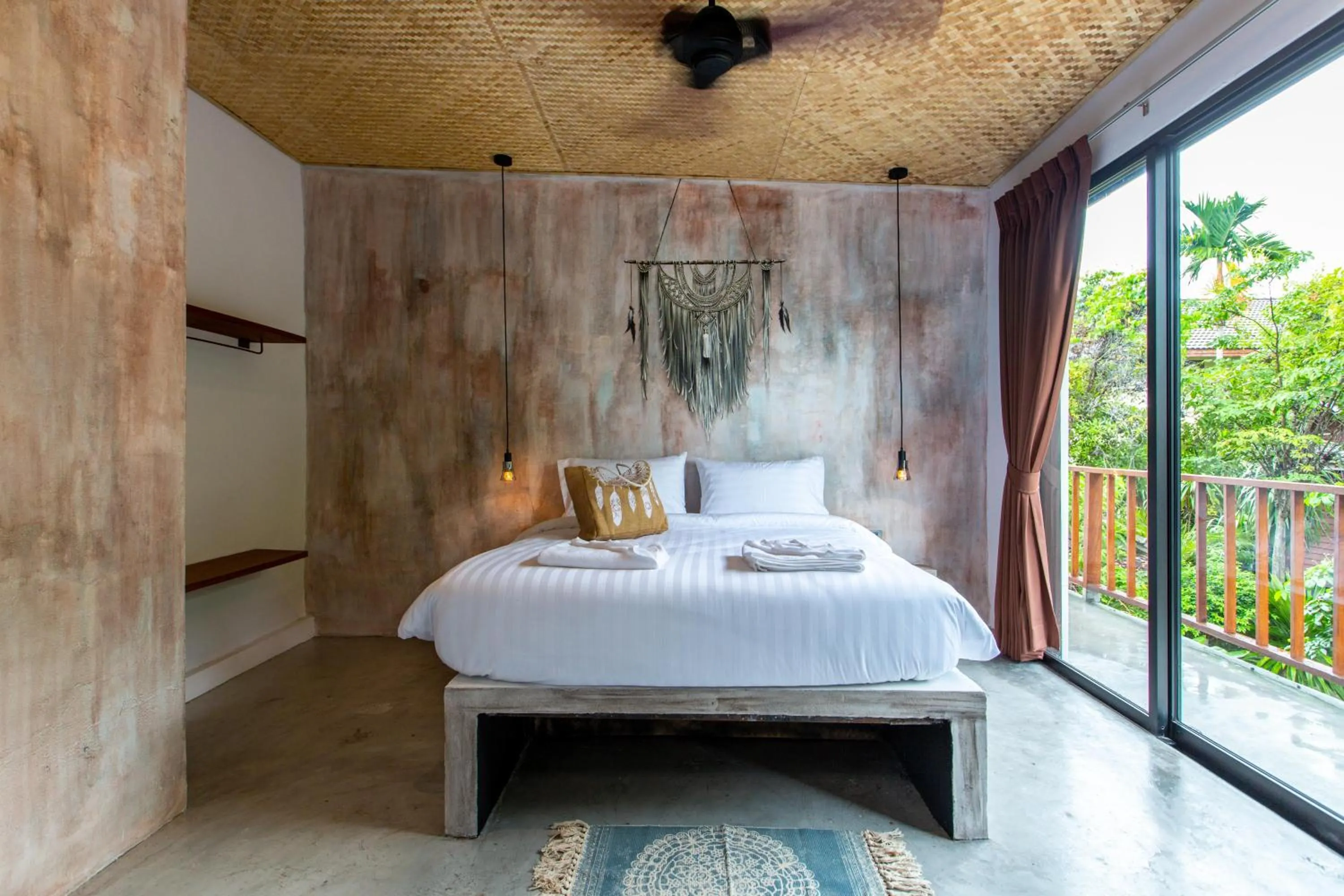 Bed in Dreamcatcher Boutique Hotel