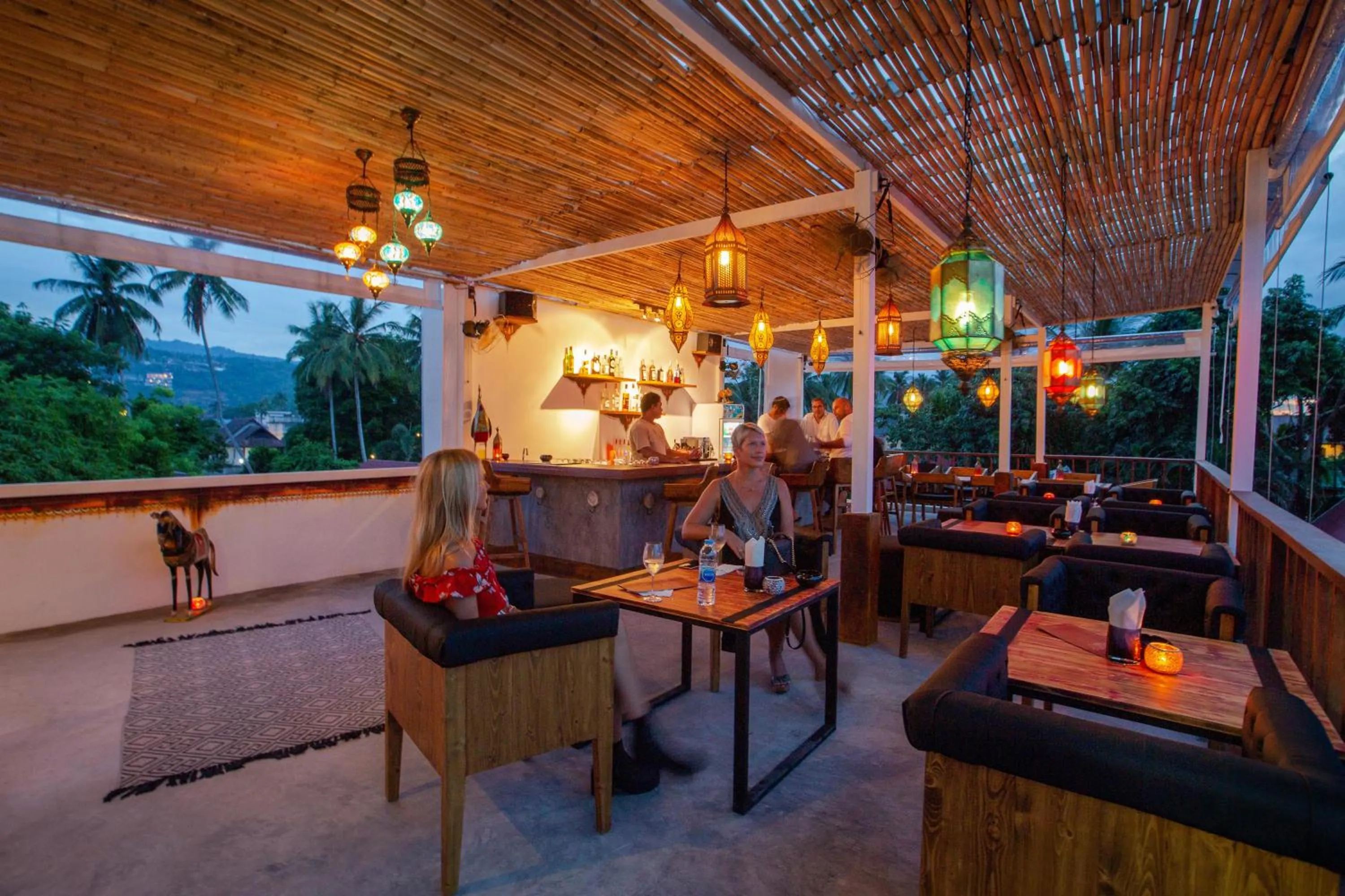 Restaurant/places to eat in Dreamcatcher Boutique Hotel