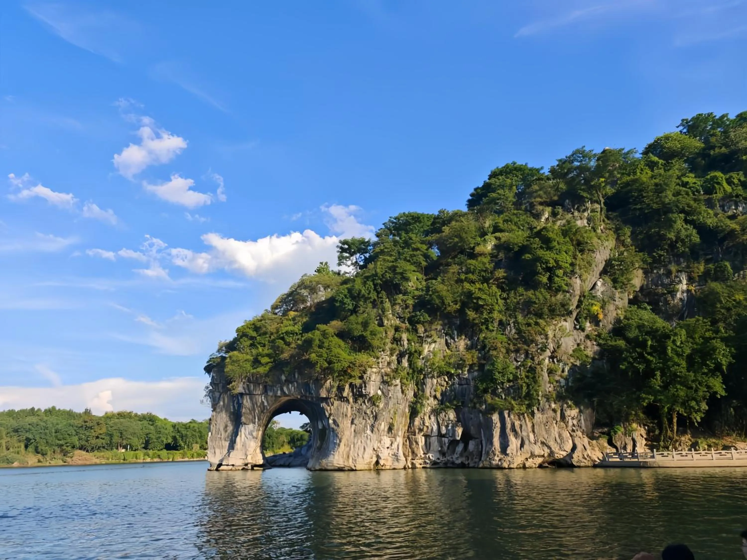 Lake view in Guilin Bonjour Boutique Hotel- Free pick up service over 3 nights