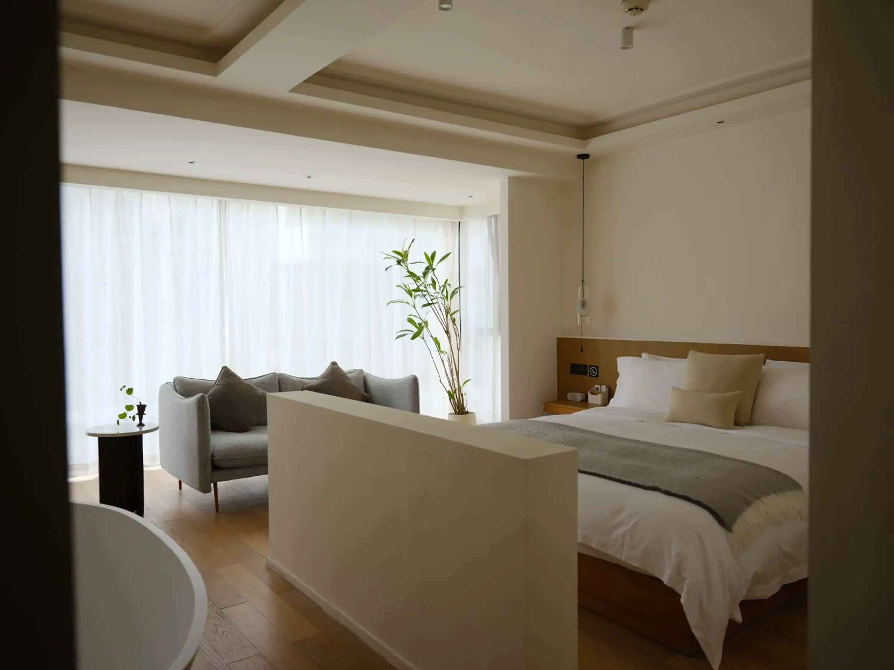 Double Room with Mountain View in Guilin Bonjour Boutique Hotel- Free pick up service over 3 nights Double Room with Mountain View in Guilin Bonjour Boutique Hotel- Free pick up service over 3 nights