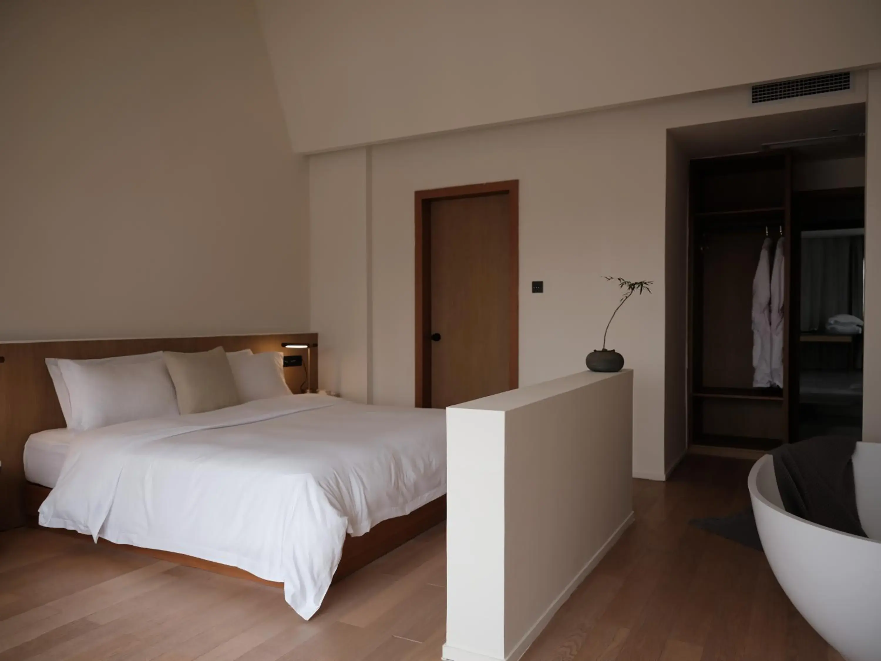 Two-Bedroom Suite in Guilin Bonjour Boutique Hotel- Free pick up service over 3 nights Two-Bedroom Suite in Guilin Bonjour Boutique Hotel- Free pick up service over 3 nights