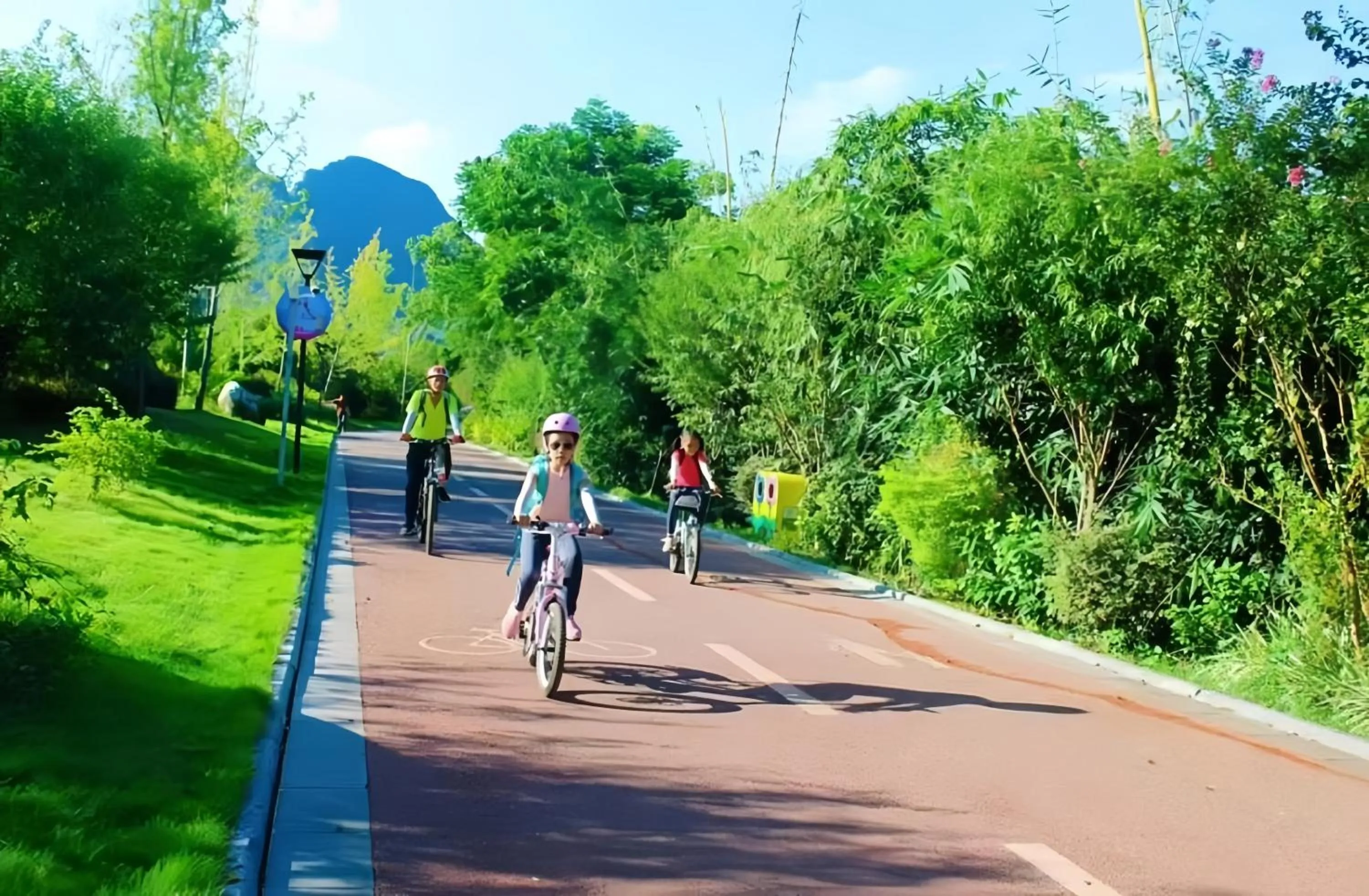 Cycling in Guilin Bonjour Boutique Hotel- Free pick up service over 3 nights