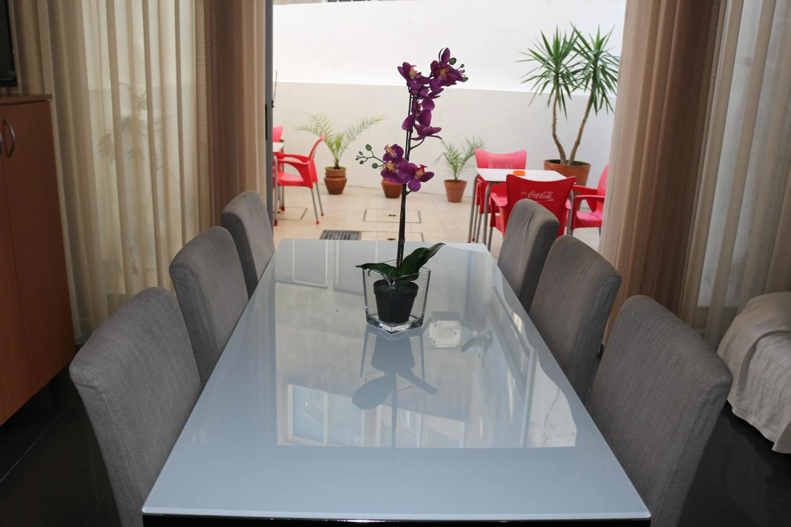 Dining area in Studios Porto Solar