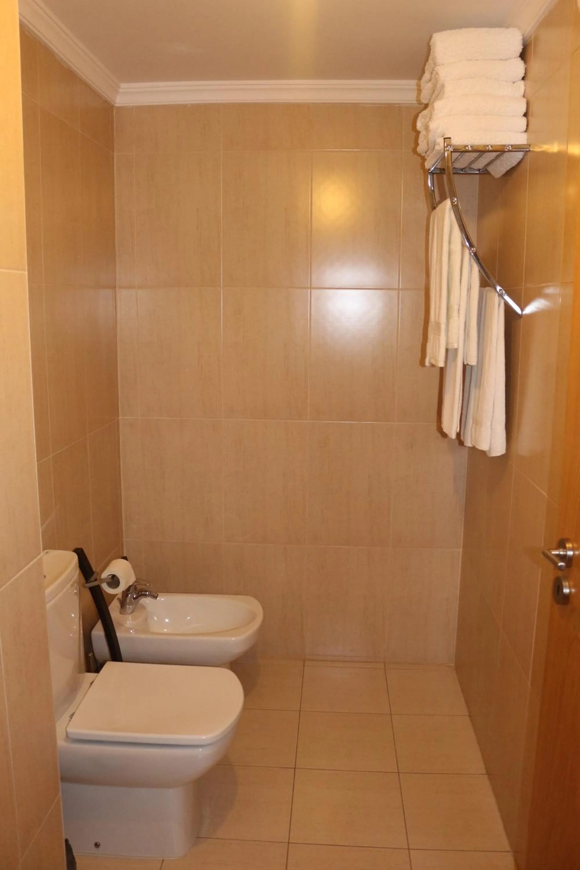 Toilet in Studios Porto Solar