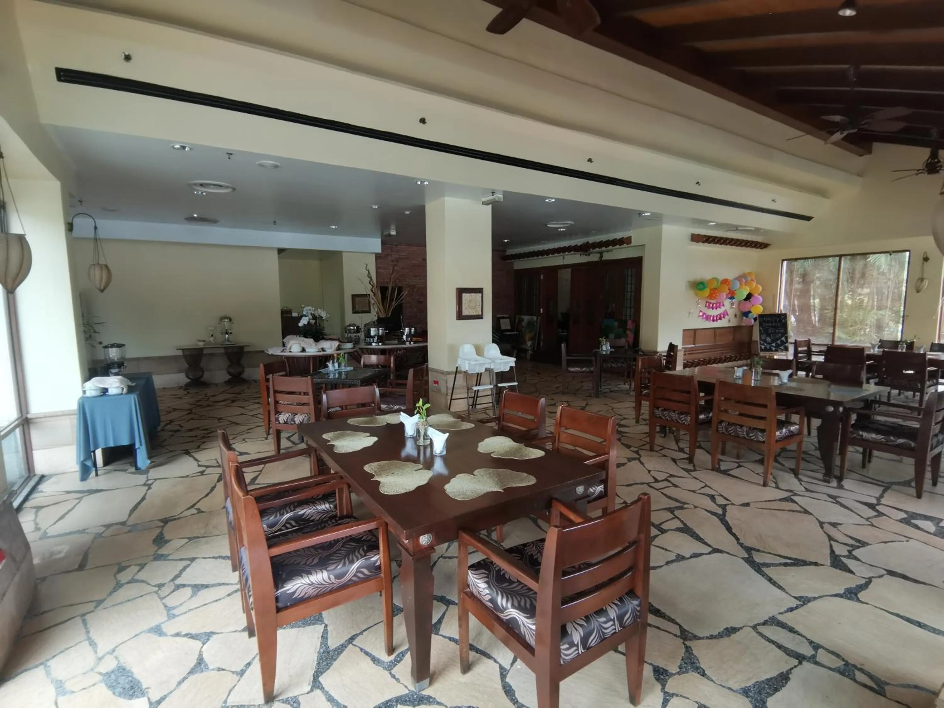 Restaurant/places to eat in Langkawi Lagoon Hotel Resort