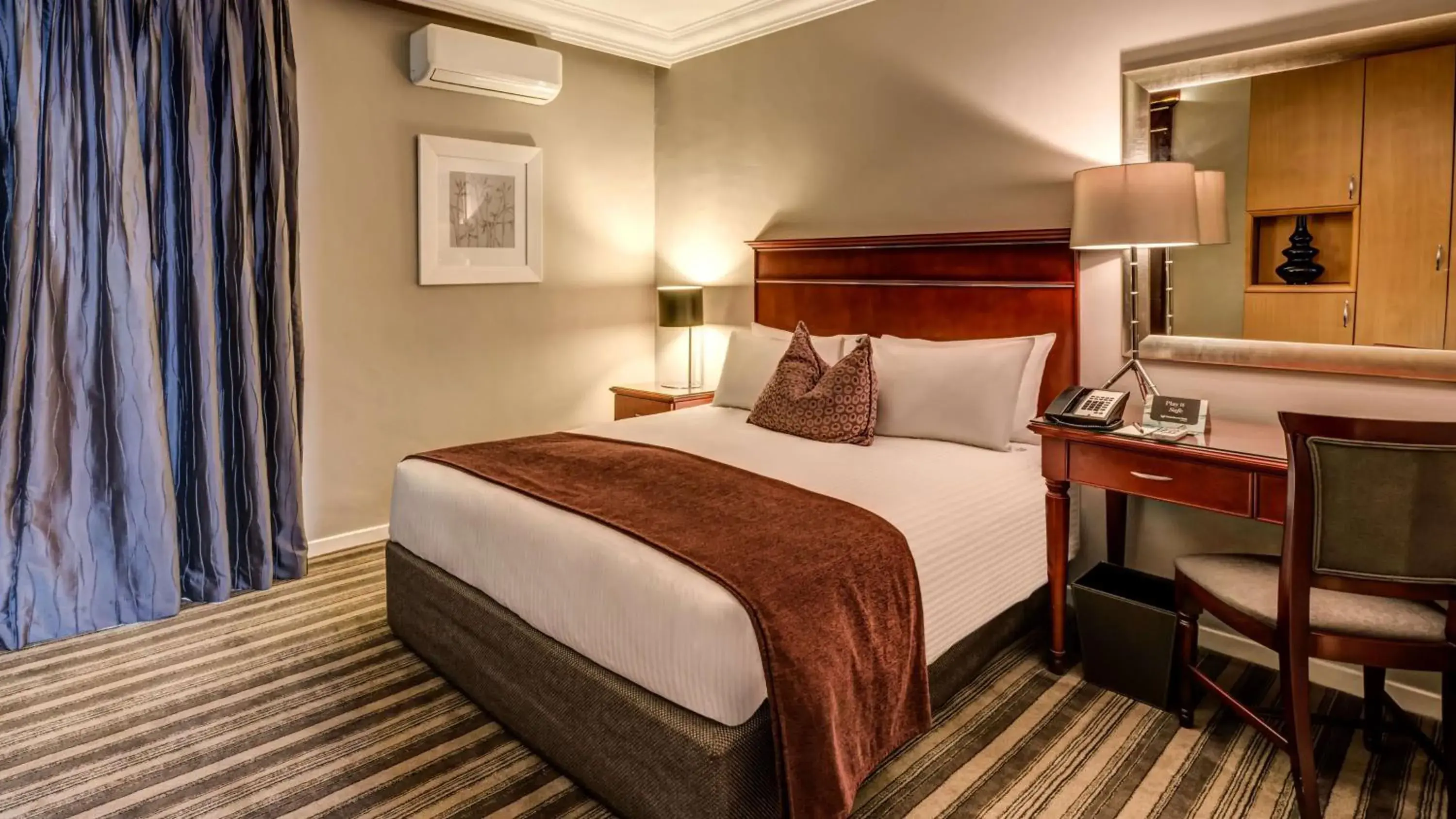 1 Bedroom Suite Queen Smoking in Southern Sun Katherine Street 1 Bedroom Suite Queen Smoking in Southern Sun Katherine Street