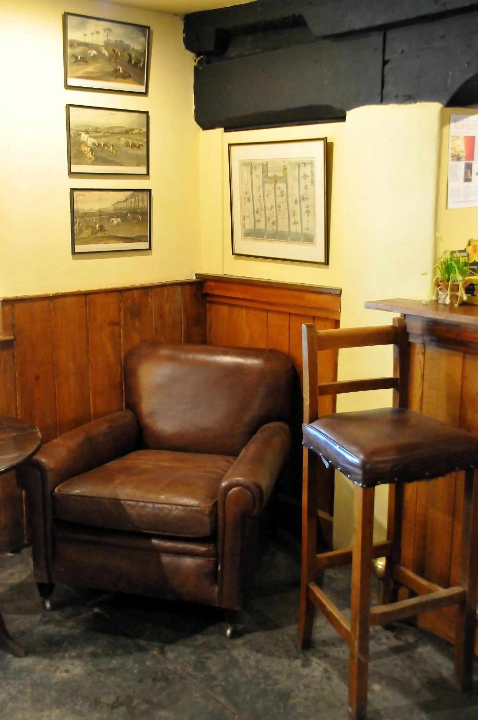 Decorative detail in The Red Lion Inn