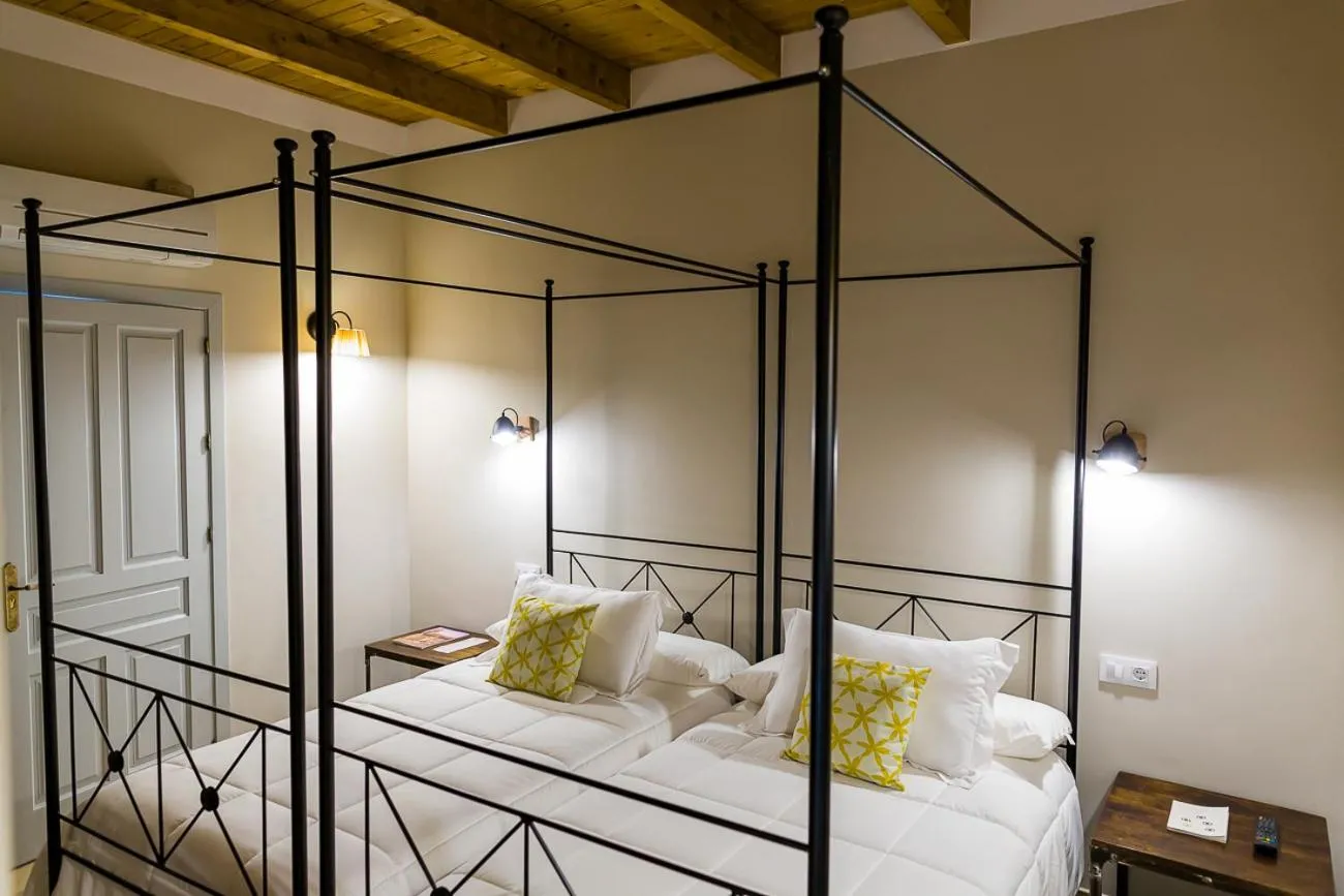 Bed in Hospedium Hotel El Nido de Alcudia Suites