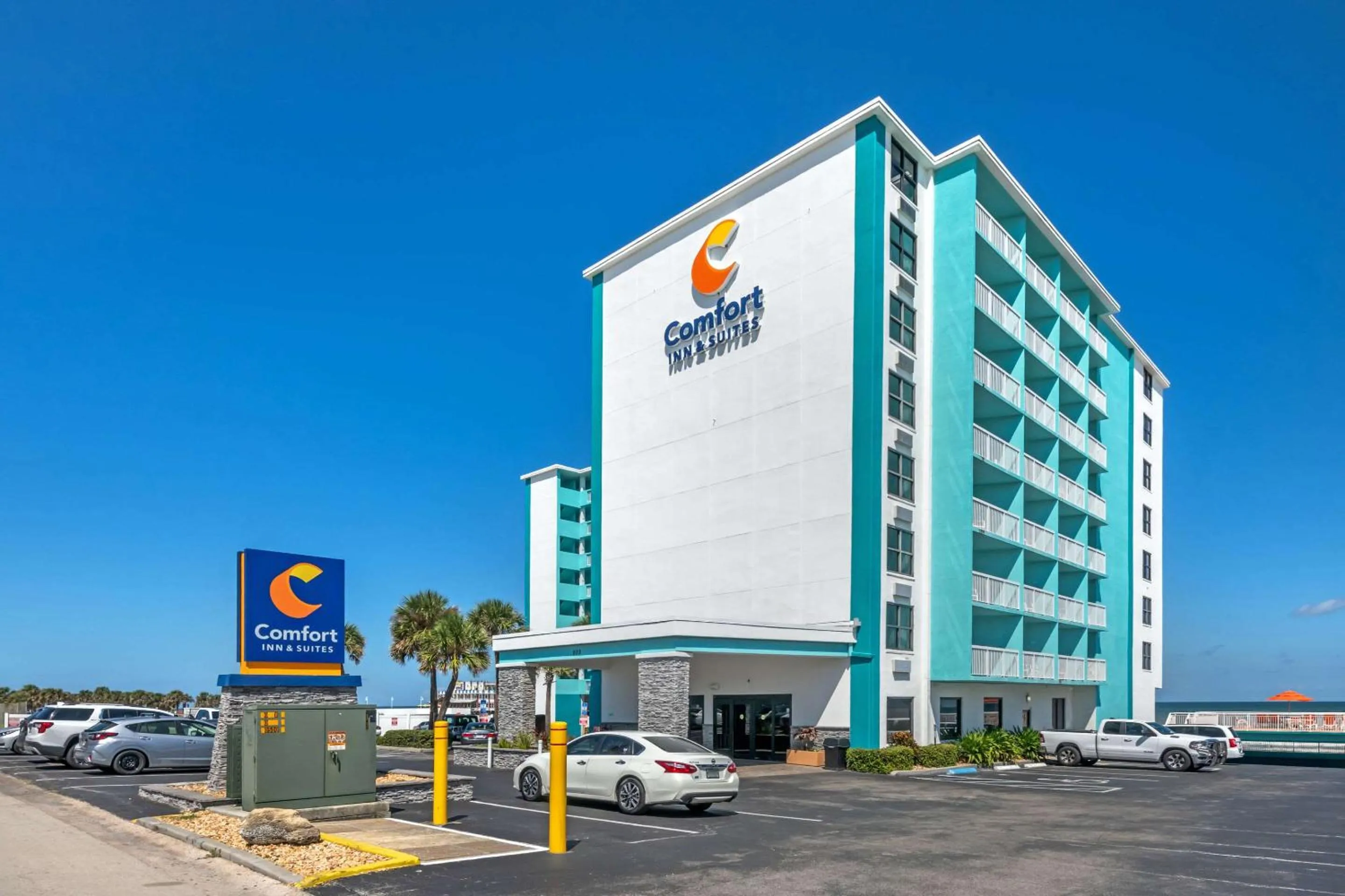 Property building in Comfort Inn & Suites Daytona Beach Oceanfront