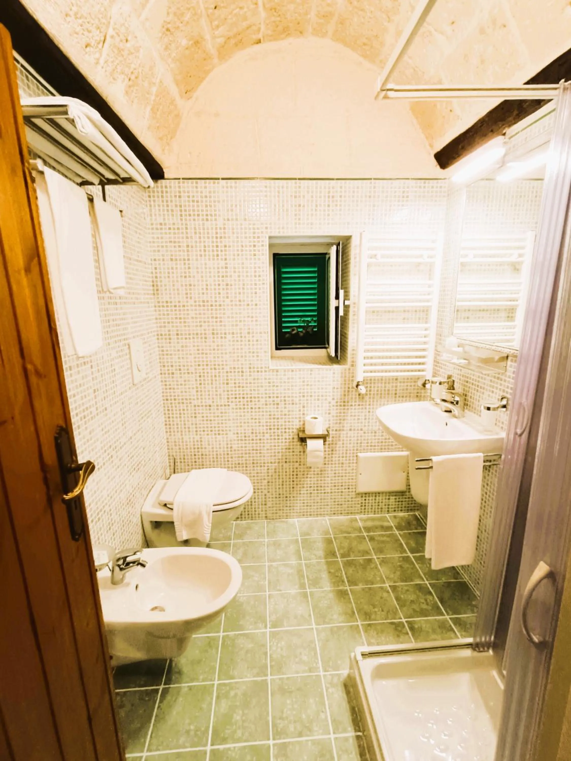 Shower in B&B Casa Cimino - Monopoli - Puglia