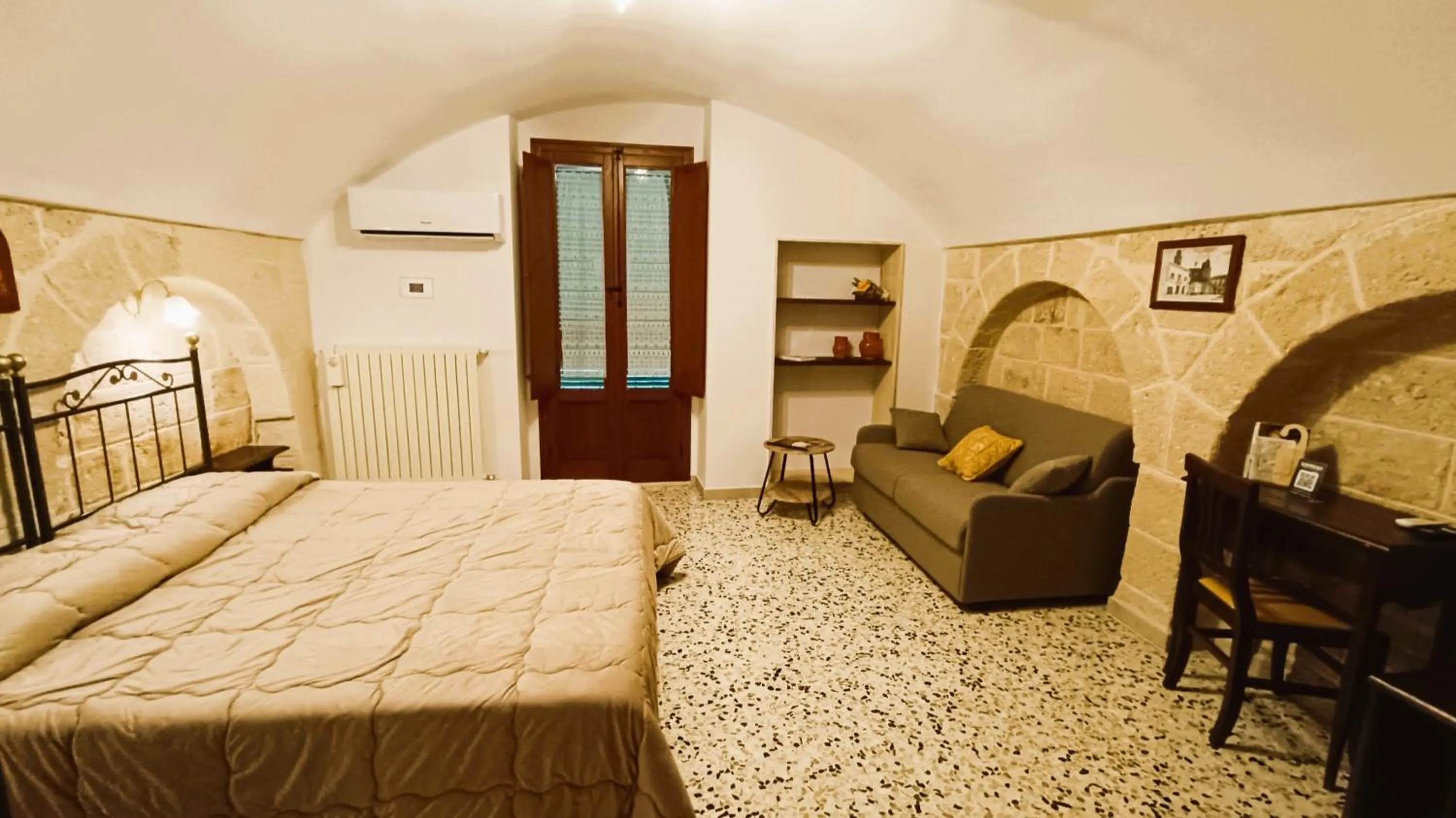 Bed in B&B Casa Cimino - Monopoli - Puglia
