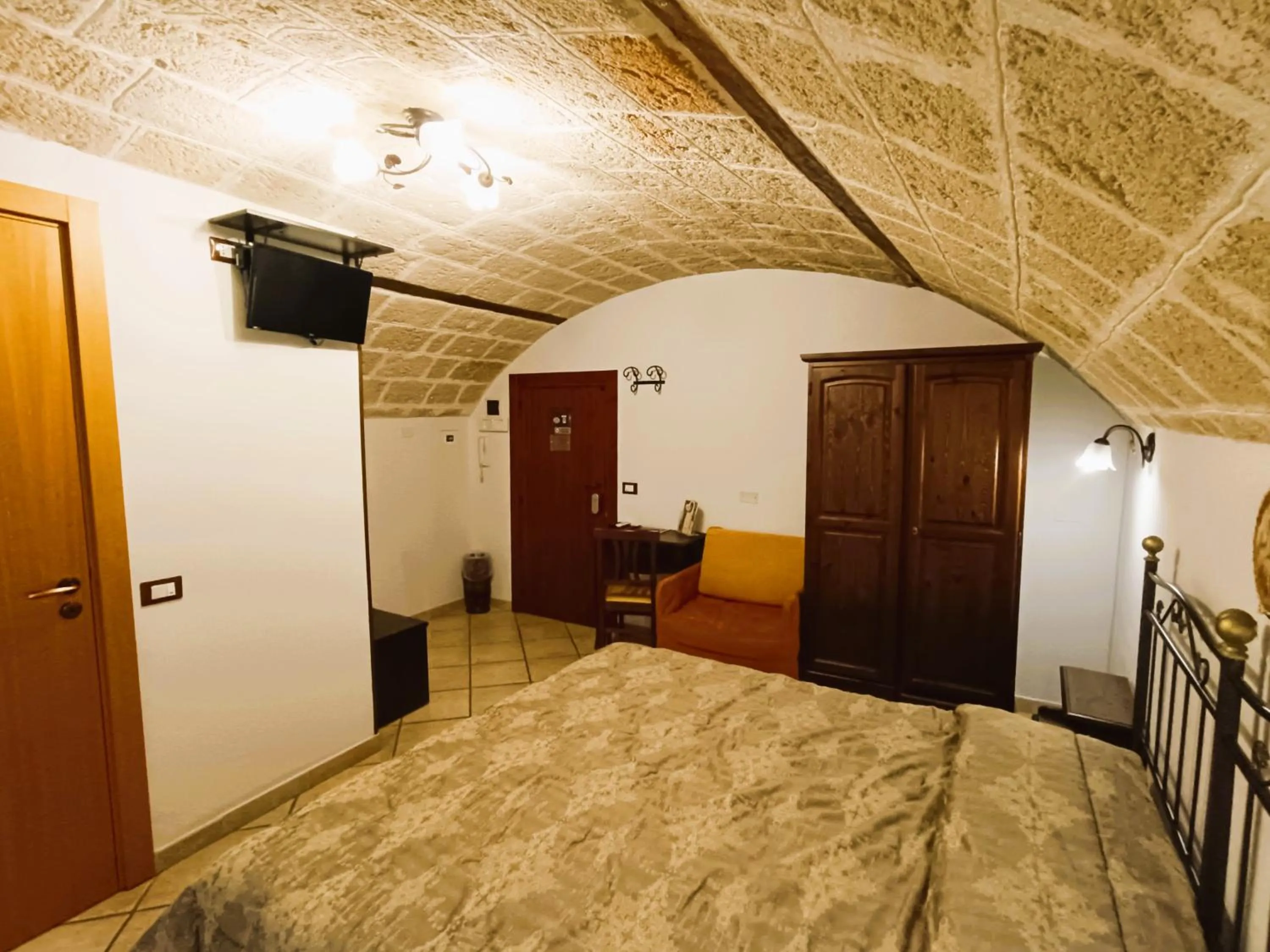 Photo of the whole room, Bed in B&B Casa Cimino - Monopoli - Puglia