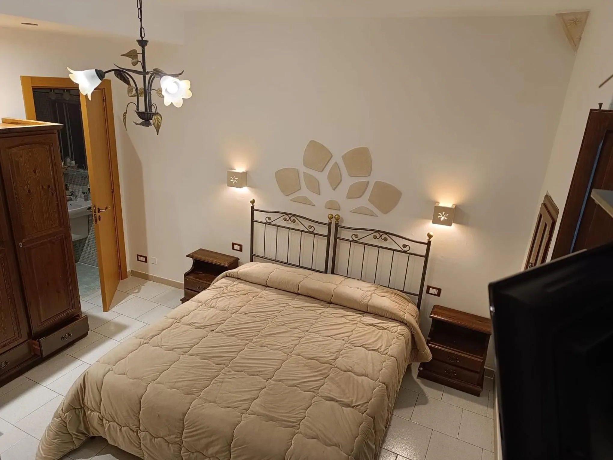 Photo of the whole room, Bed in B&B Casa Cimino - Monopoli - Puglia