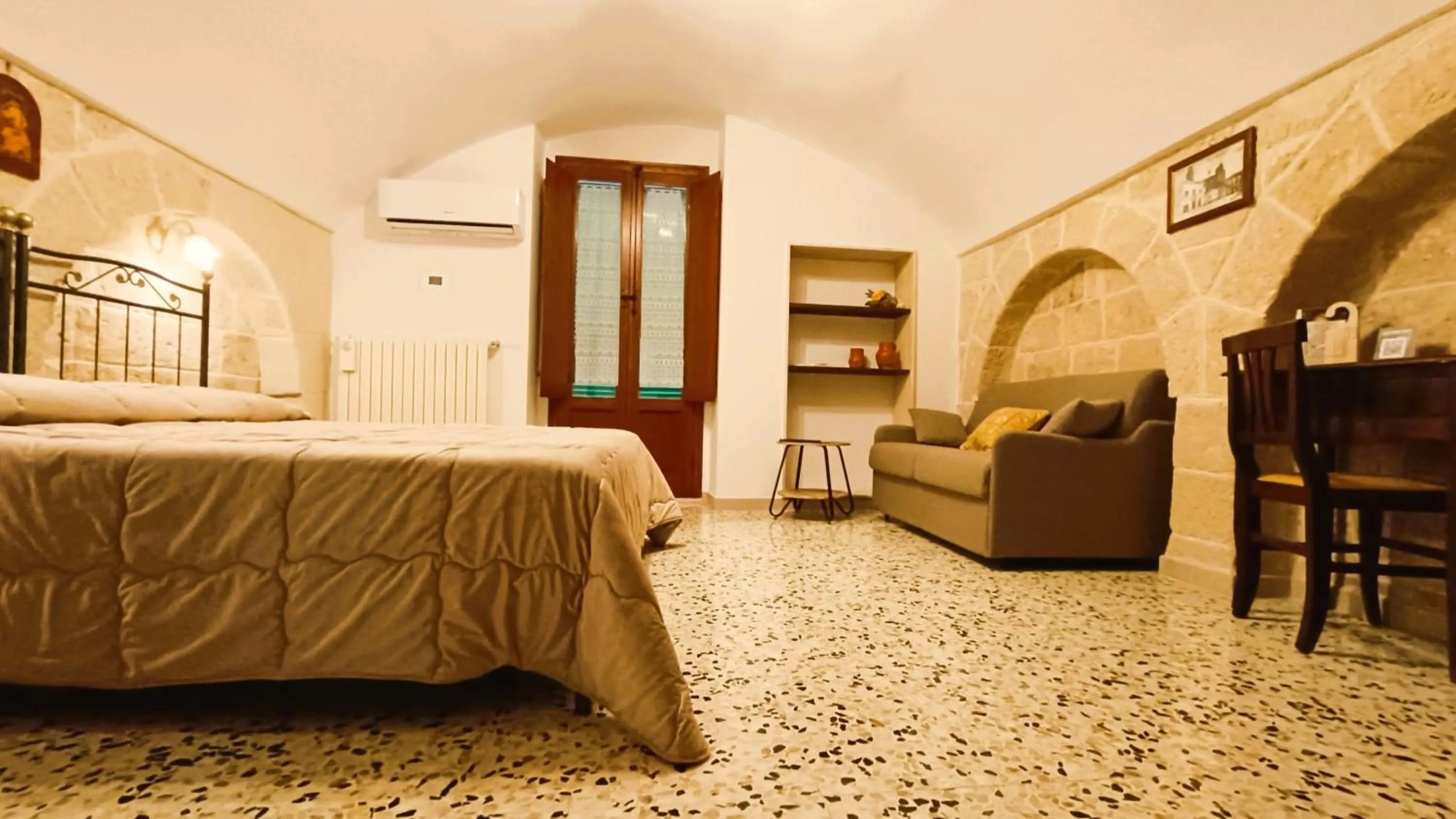 Photo of the whole room, Bed in B&B Casa Cimino - Monopoli - Puglia