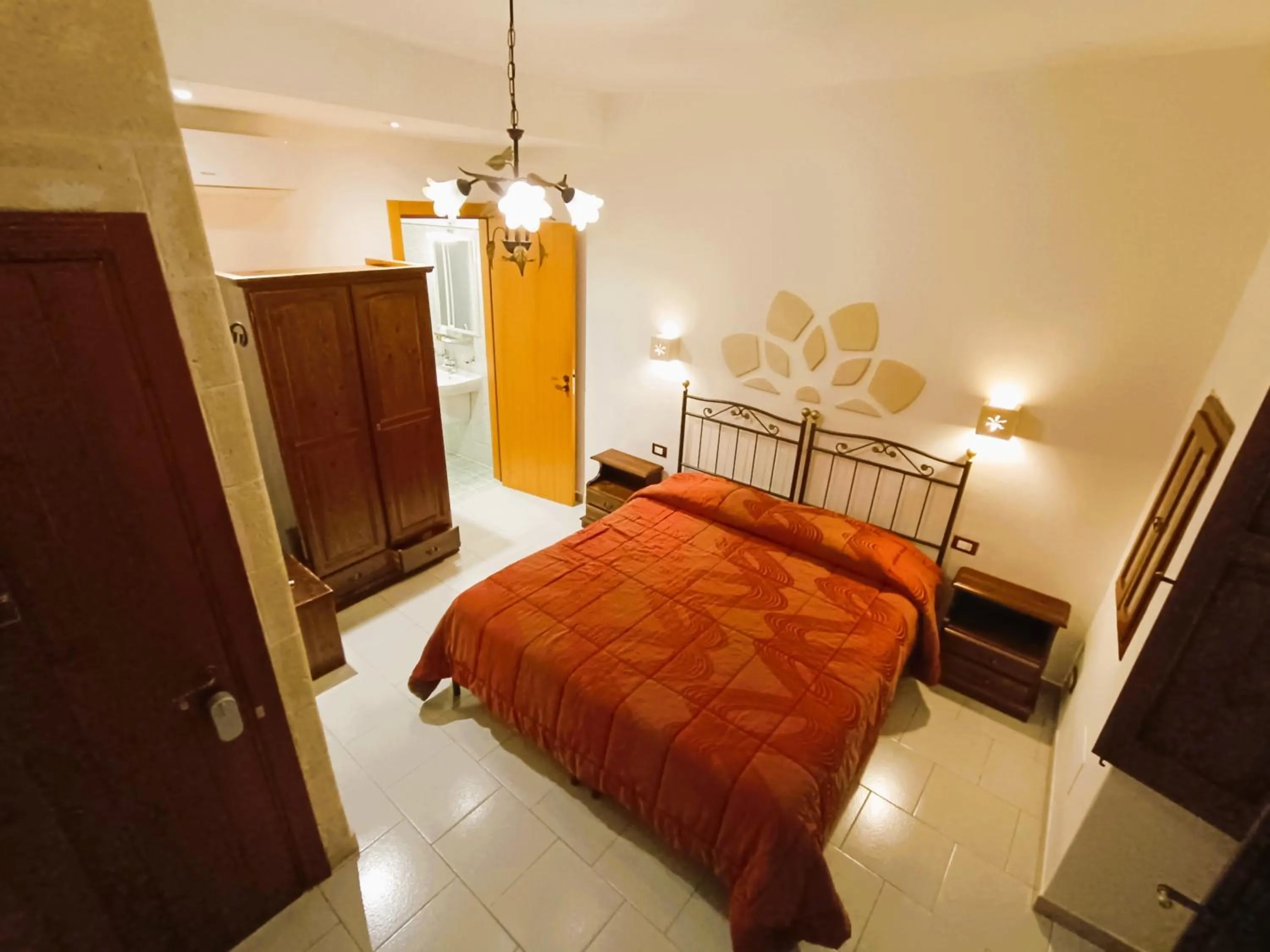 Photo of the whole room, Bed in B&B Casa Cimino - Monopoli - Puglia