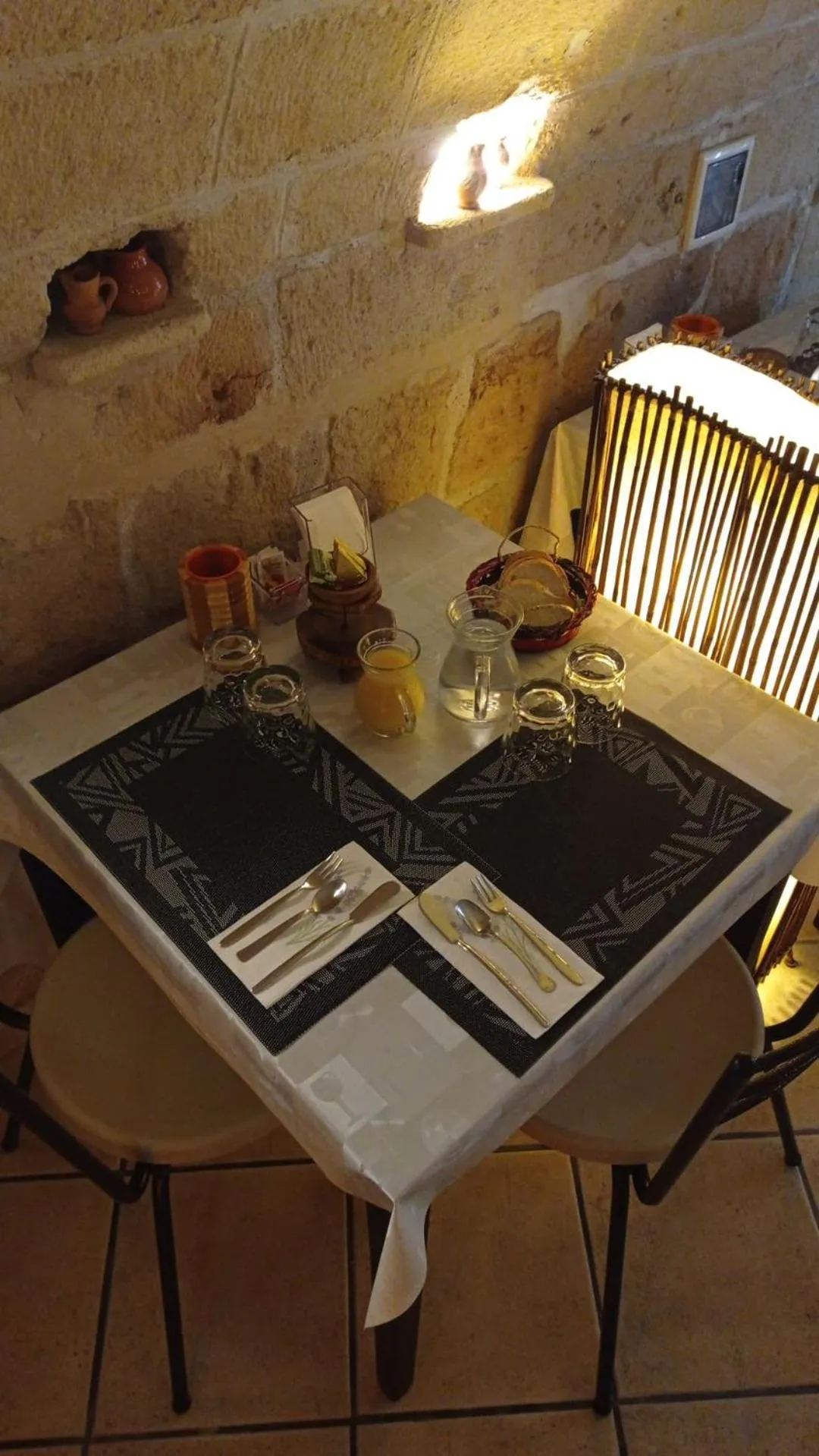 Dining area in B&B Casa Cimino - Monopoli - Puglia