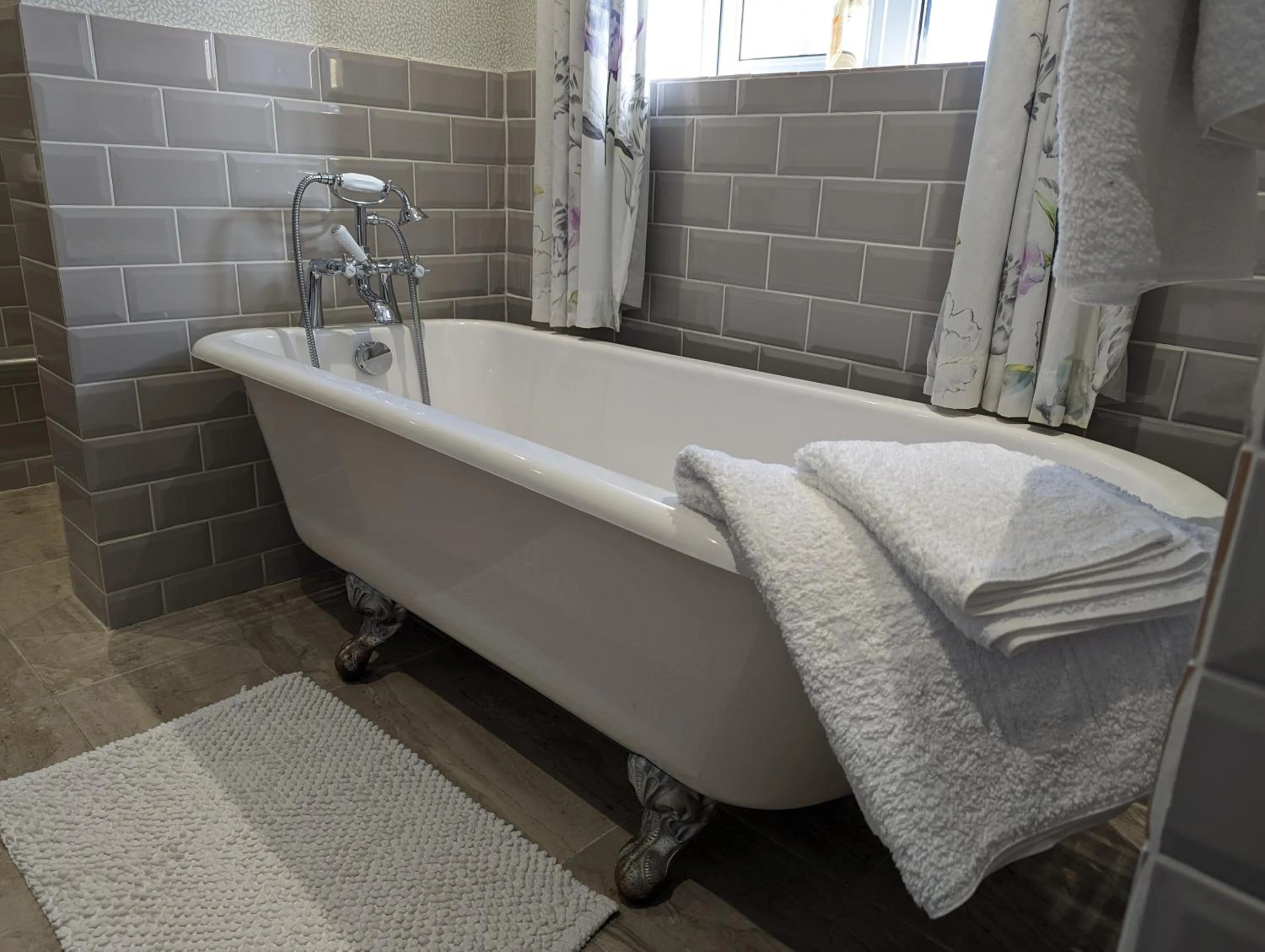 Bathroom in Tafarn y Waen - Guesthouse