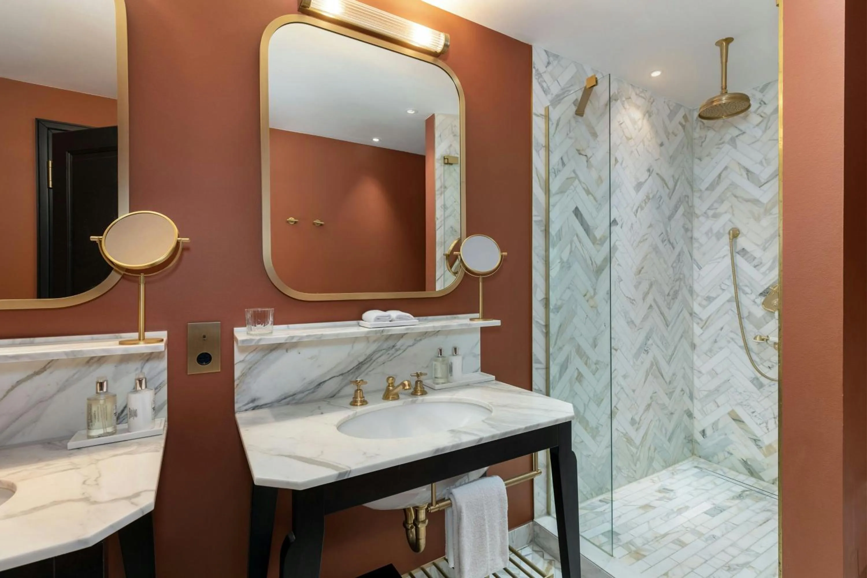 Bathroom in LUME Boutique Hotel, Autograph Collection