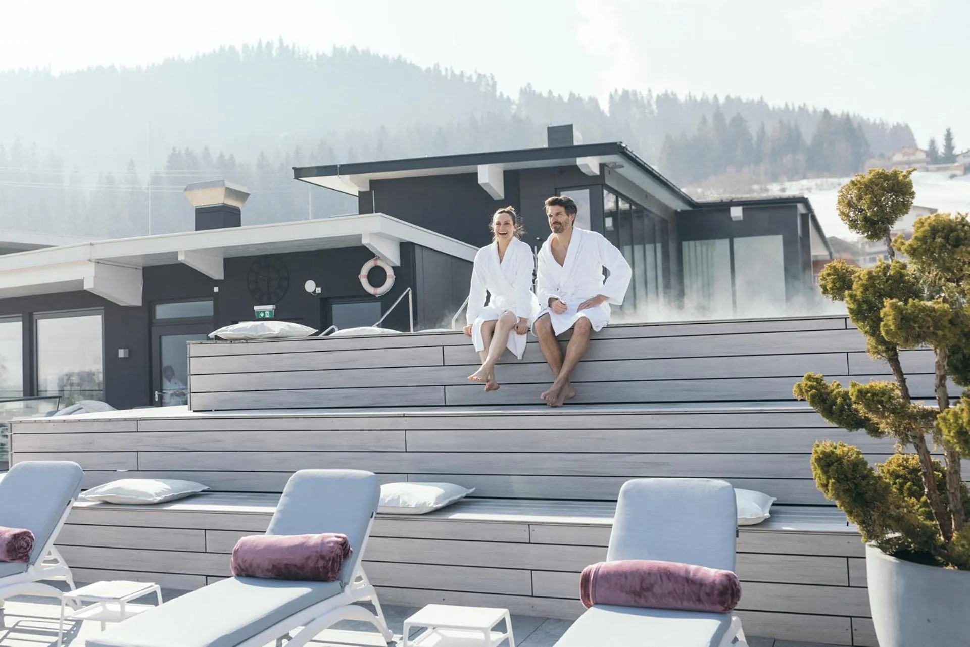 Swimming pool in Das Kaiserblick 4 Sterne Superior