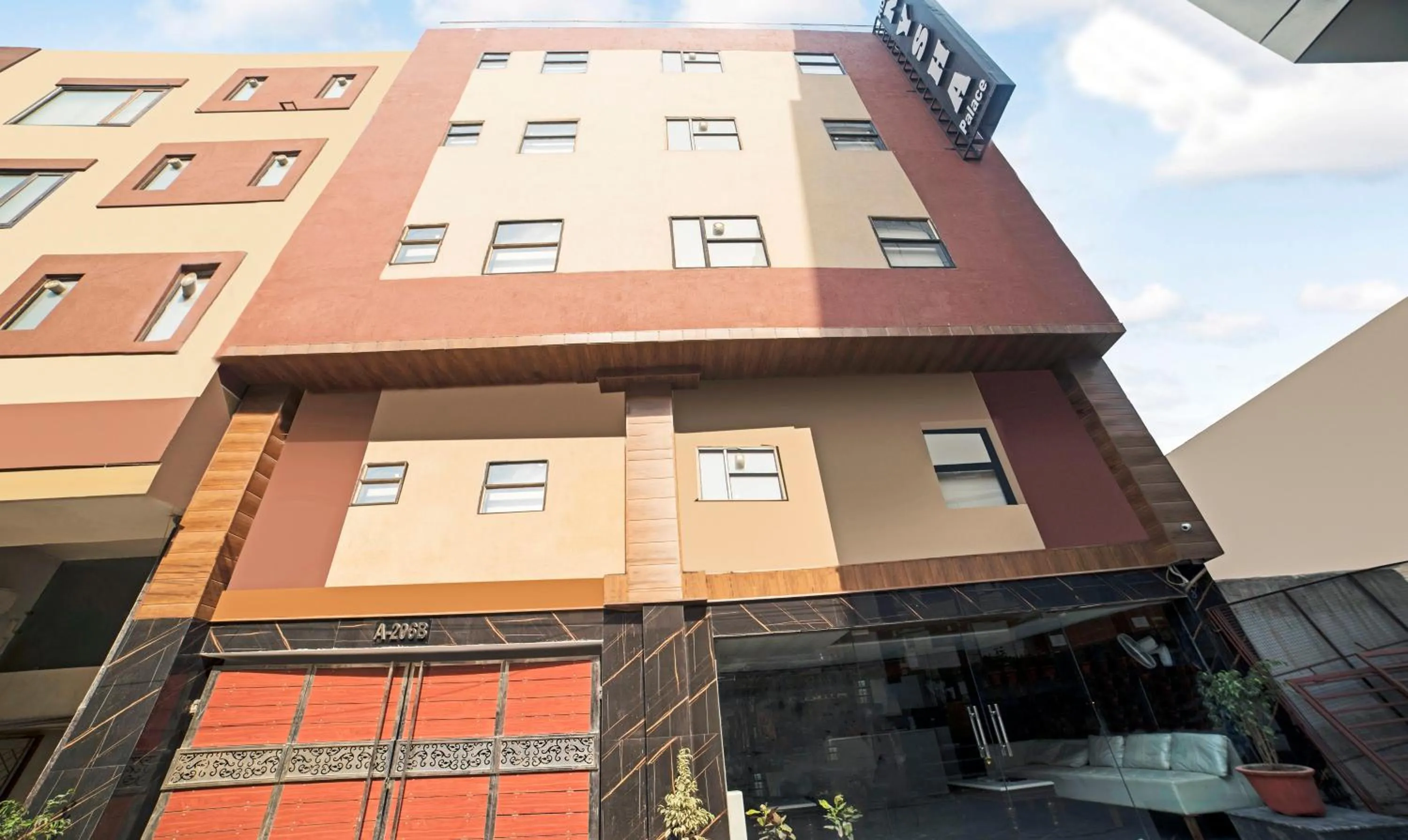 Property building in Hotel Nysha Palace Near IGI Airport