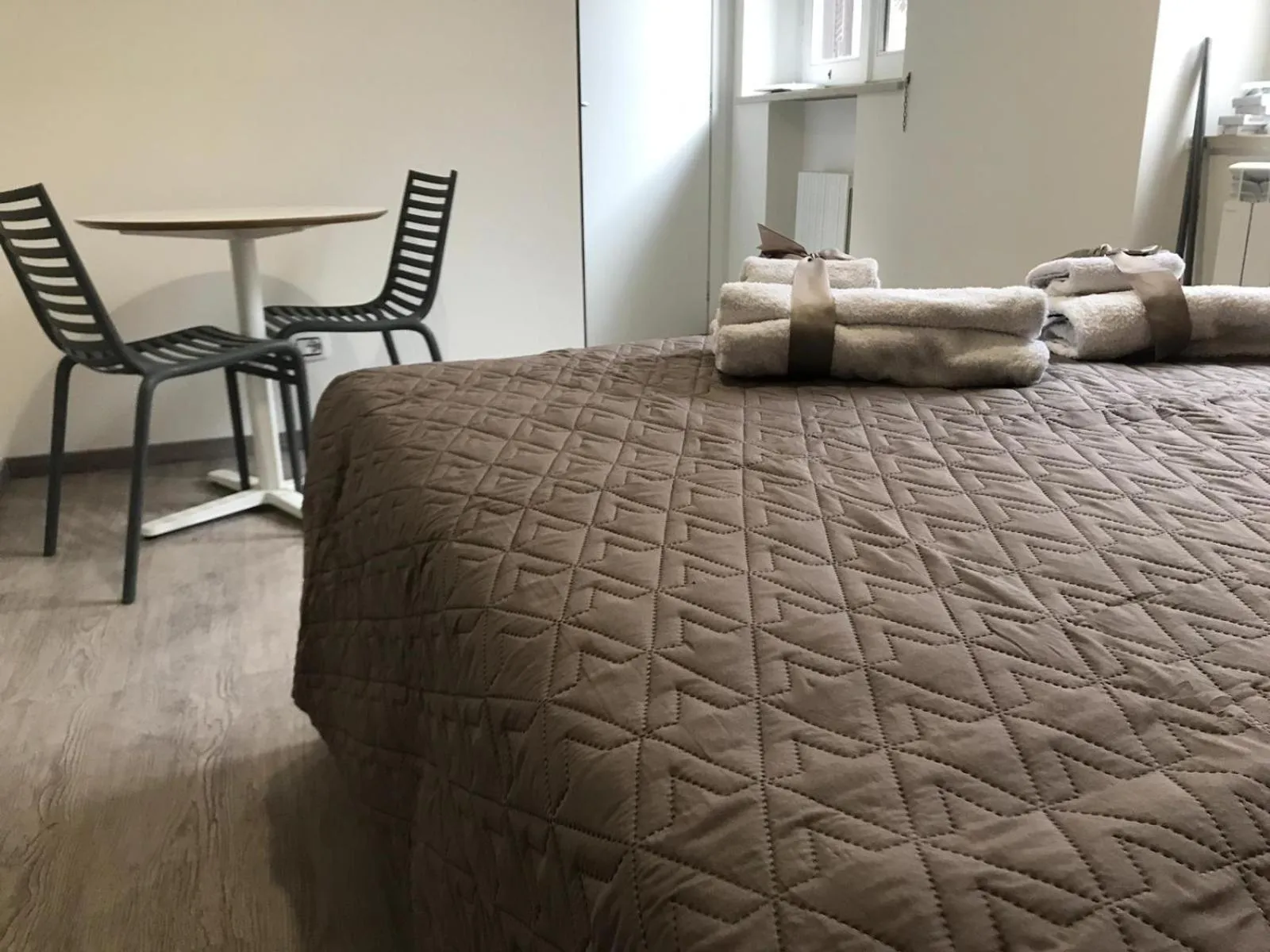 Photo of the whole room, Bed in BorgoNove