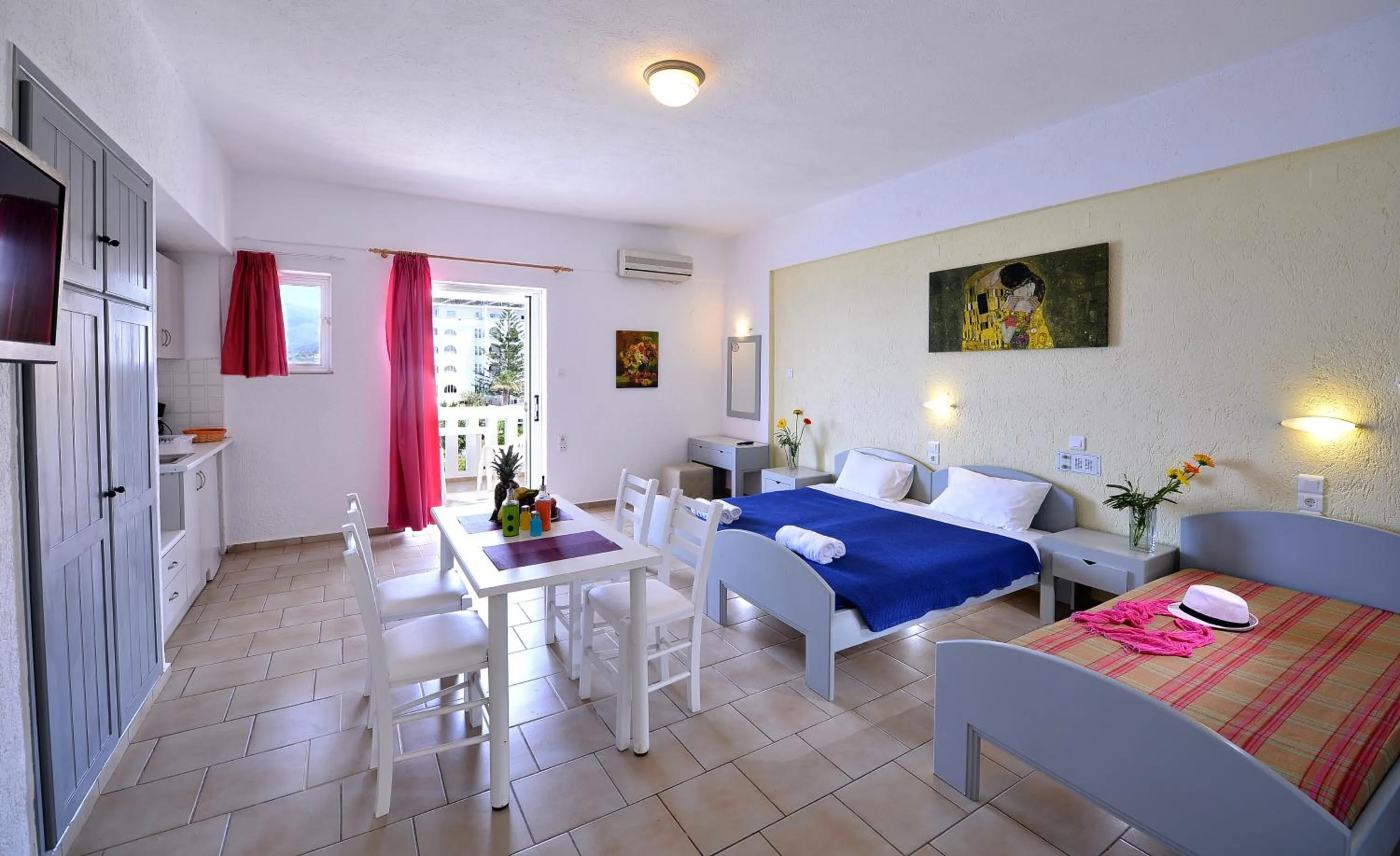 Photo of the whole room in Arlen Beach Hotel