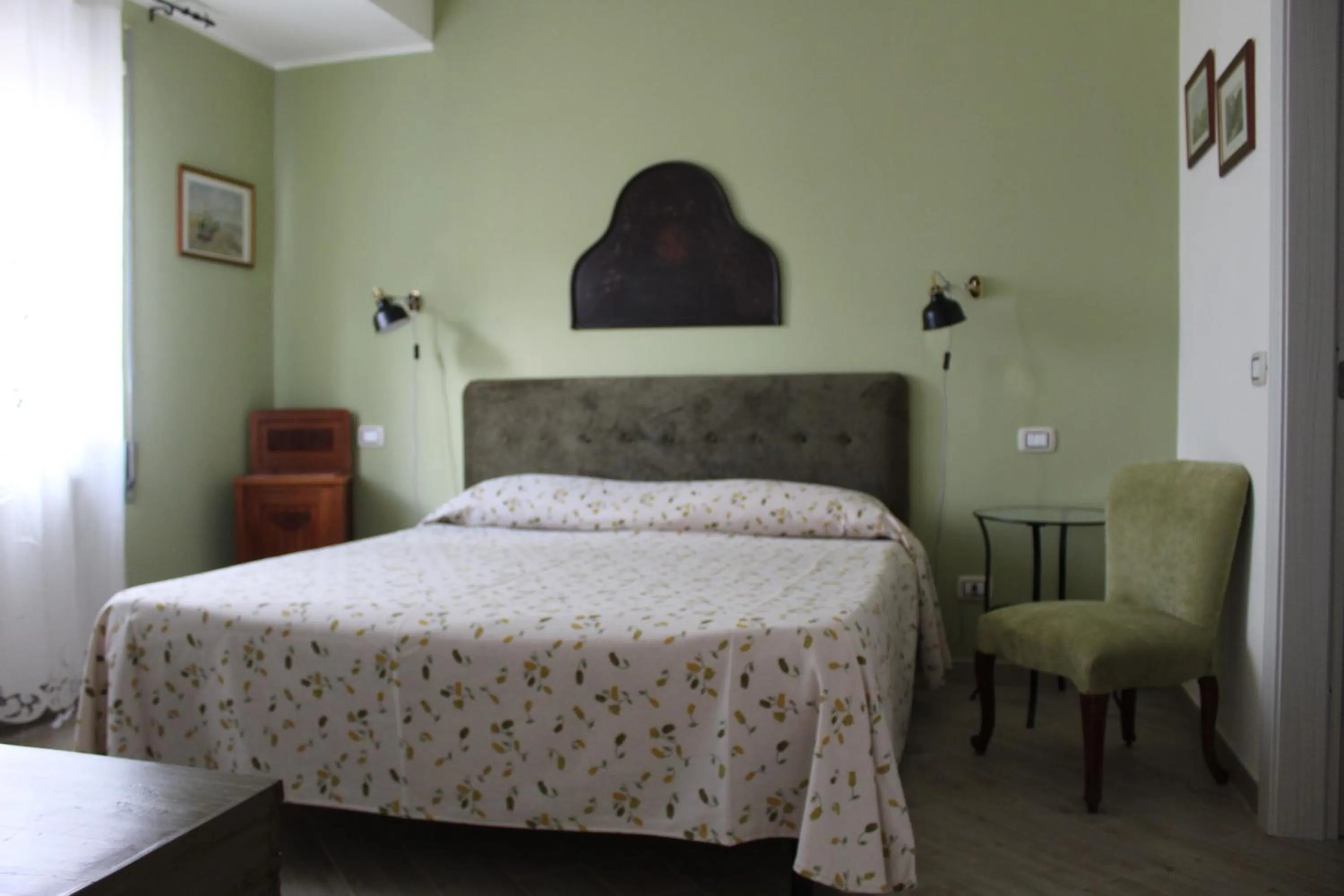 Photo of the whole room in B&B Fleurs