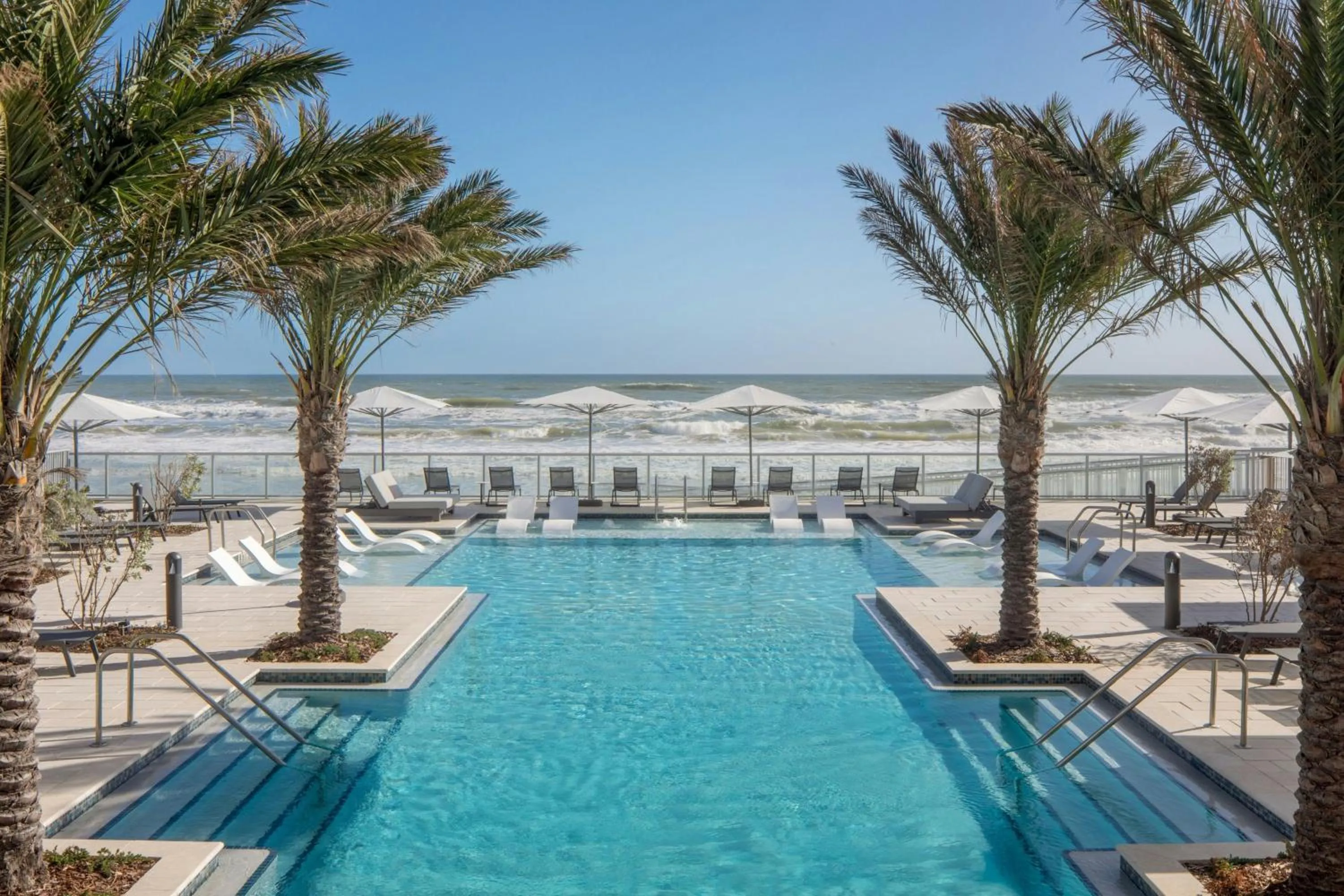 Swimming pool in Renaissance Daytona Beach Oceanfront Hotel