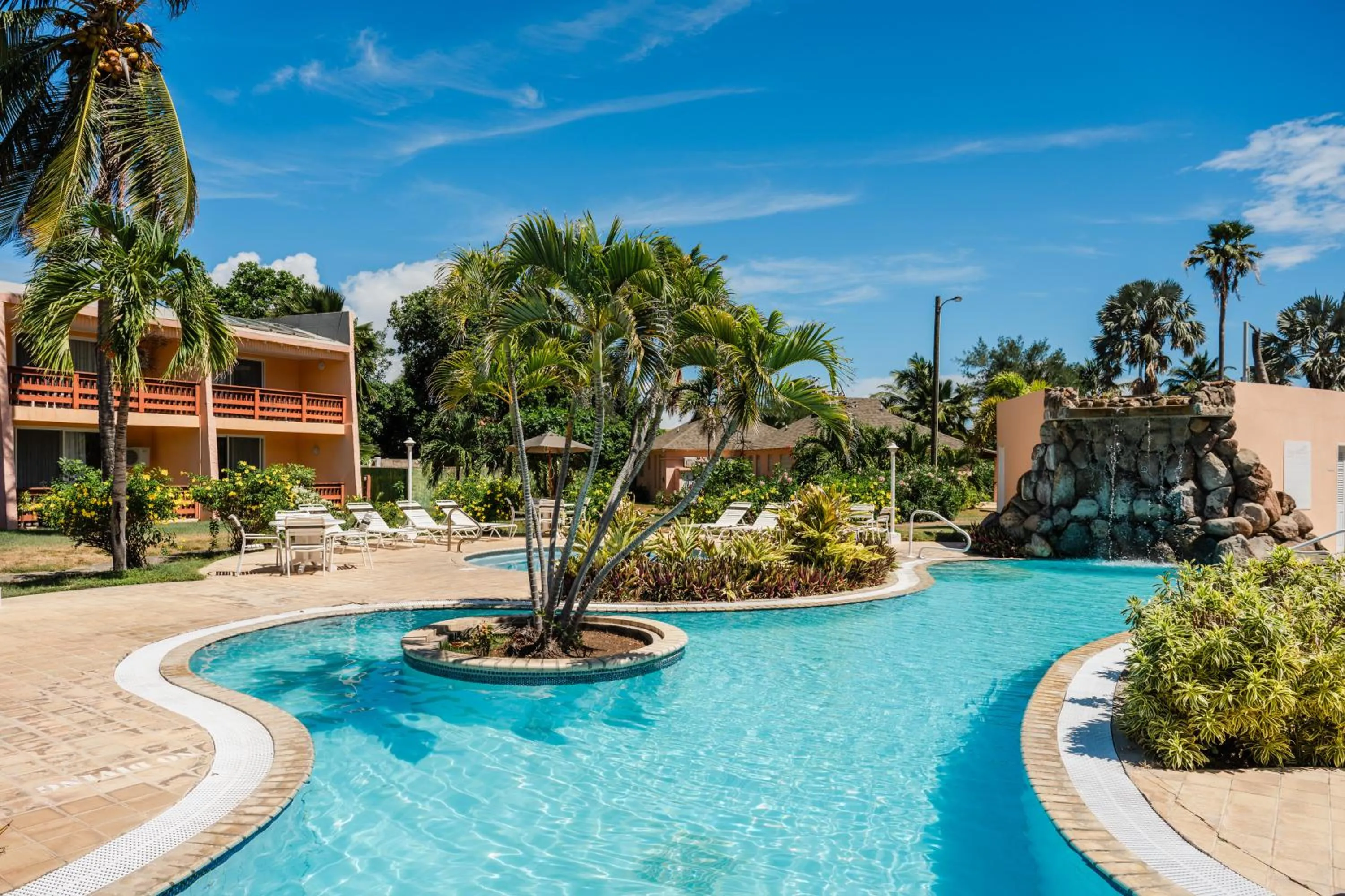 Swimming pool in Sugar Bay Club