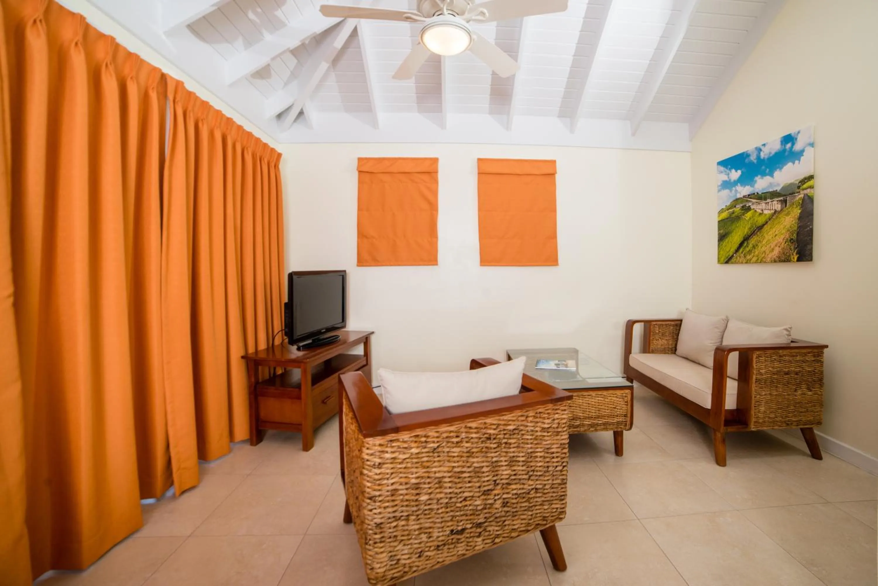 TV and multimedia in Sugar Bay Club