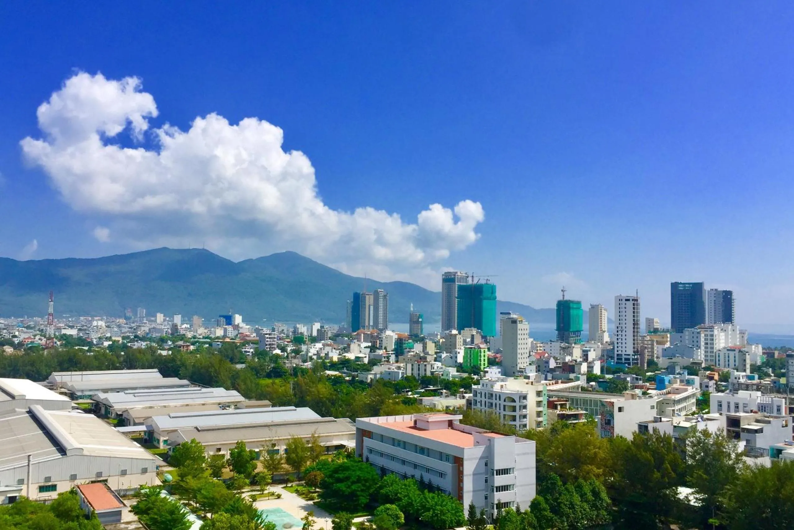 Certificate/Award in Roliva Hotel & Apartment Danang