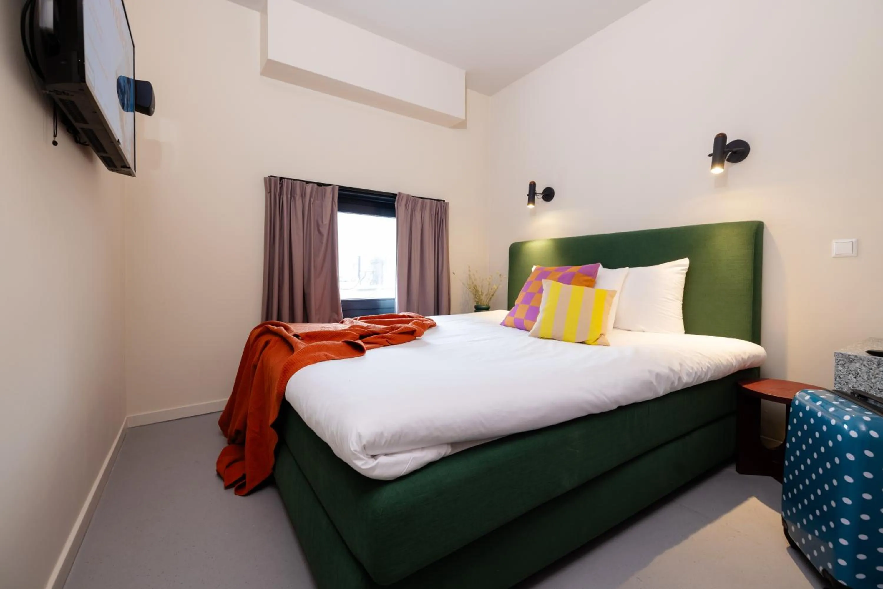 Bedroom, Bed in Hotel Unplugged