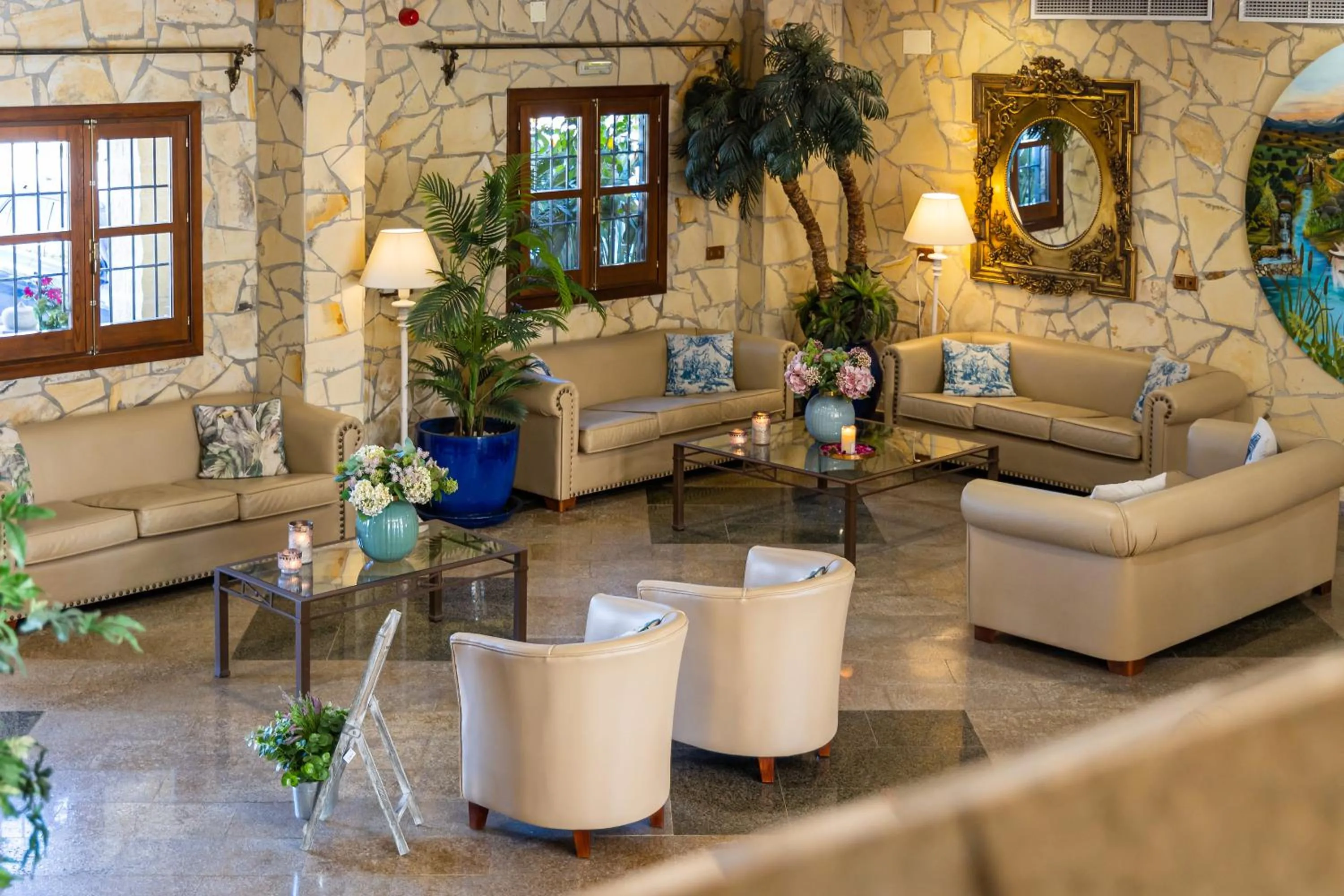 Lobby or reception in Hotel Plaza Del Castillo