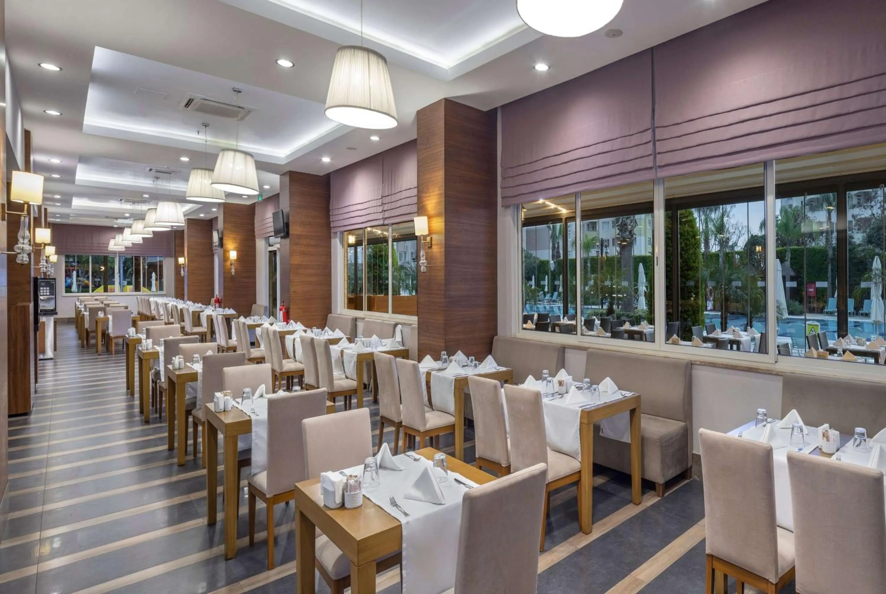 Restaurant/places to eat in Ramada Resort By Wyndham Lara