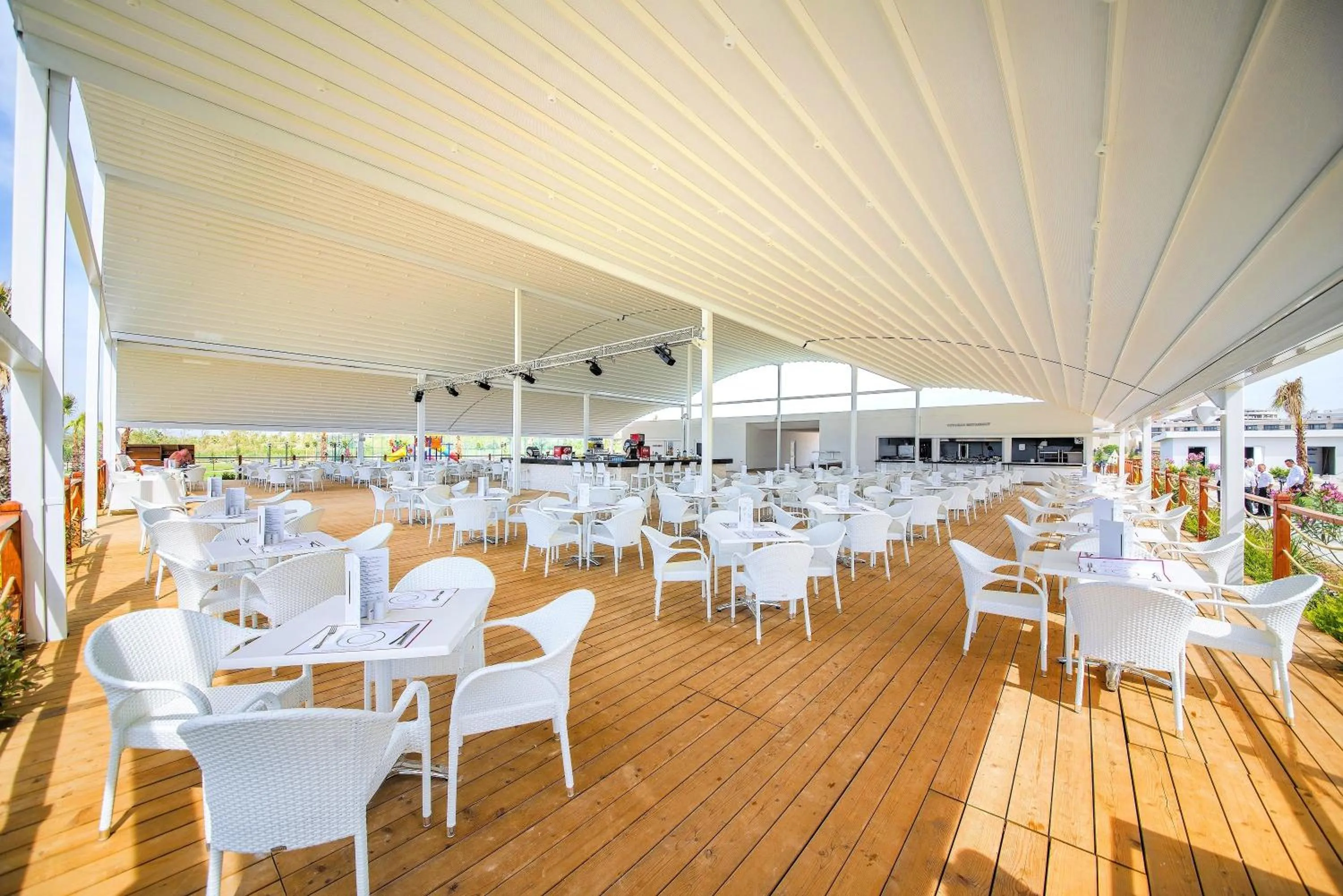 Restaurant/places to eat in Ramada Resort By Wyndham Lara